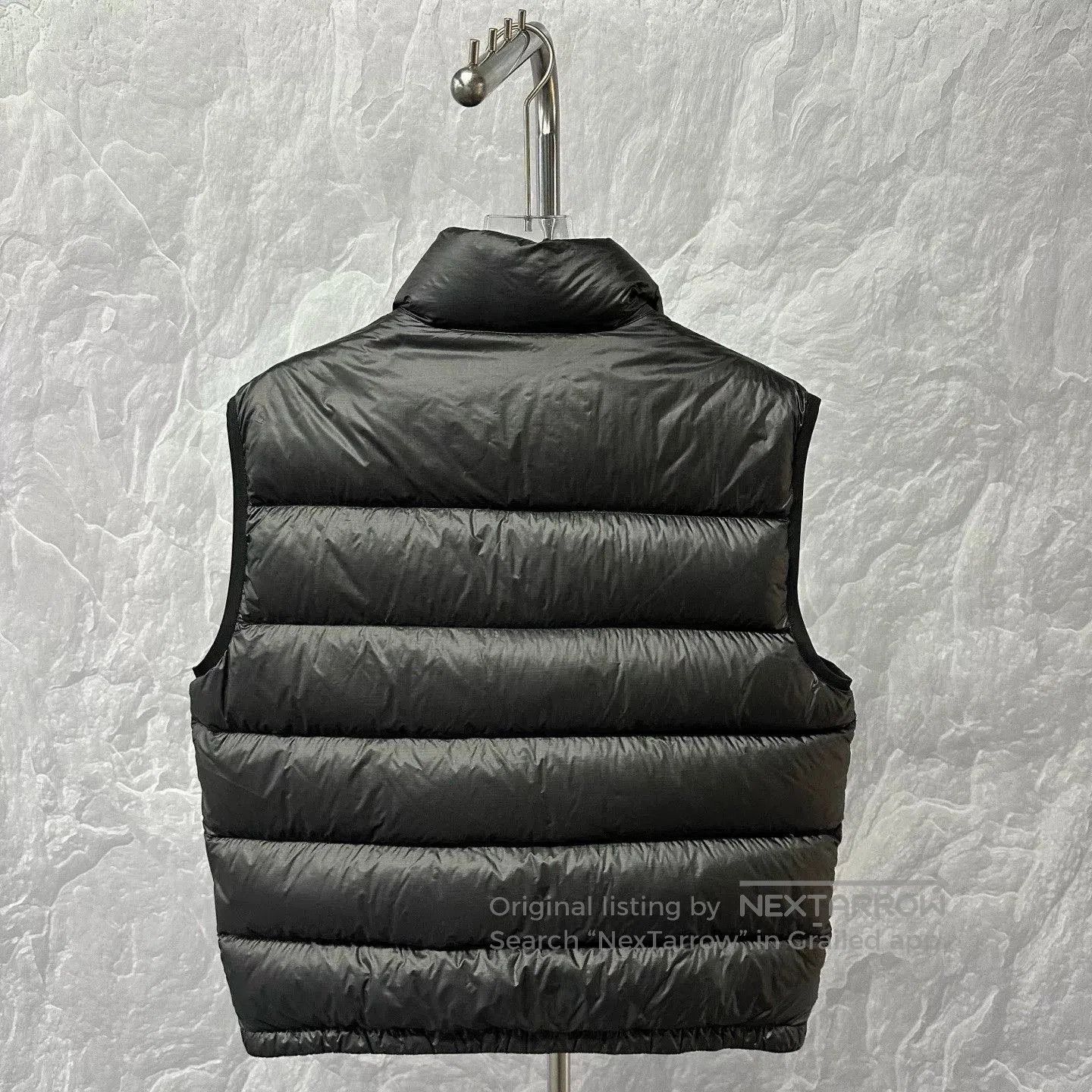 Prada prada black puffer vest with triangle logo. Size US XXL / EU 58 / 5 - 4 Thumbnail
