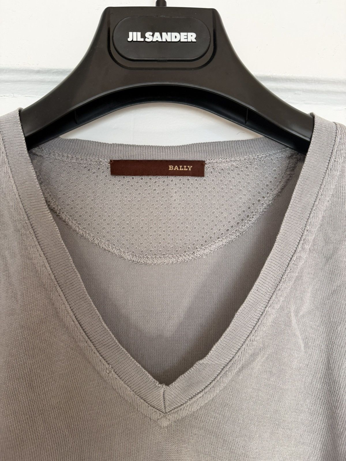 Bally Bally Men's Grey Long Sleeve V-Neck T-shirt Size M Size US M / EU 48-50 / 2 - 2 Thumbnail