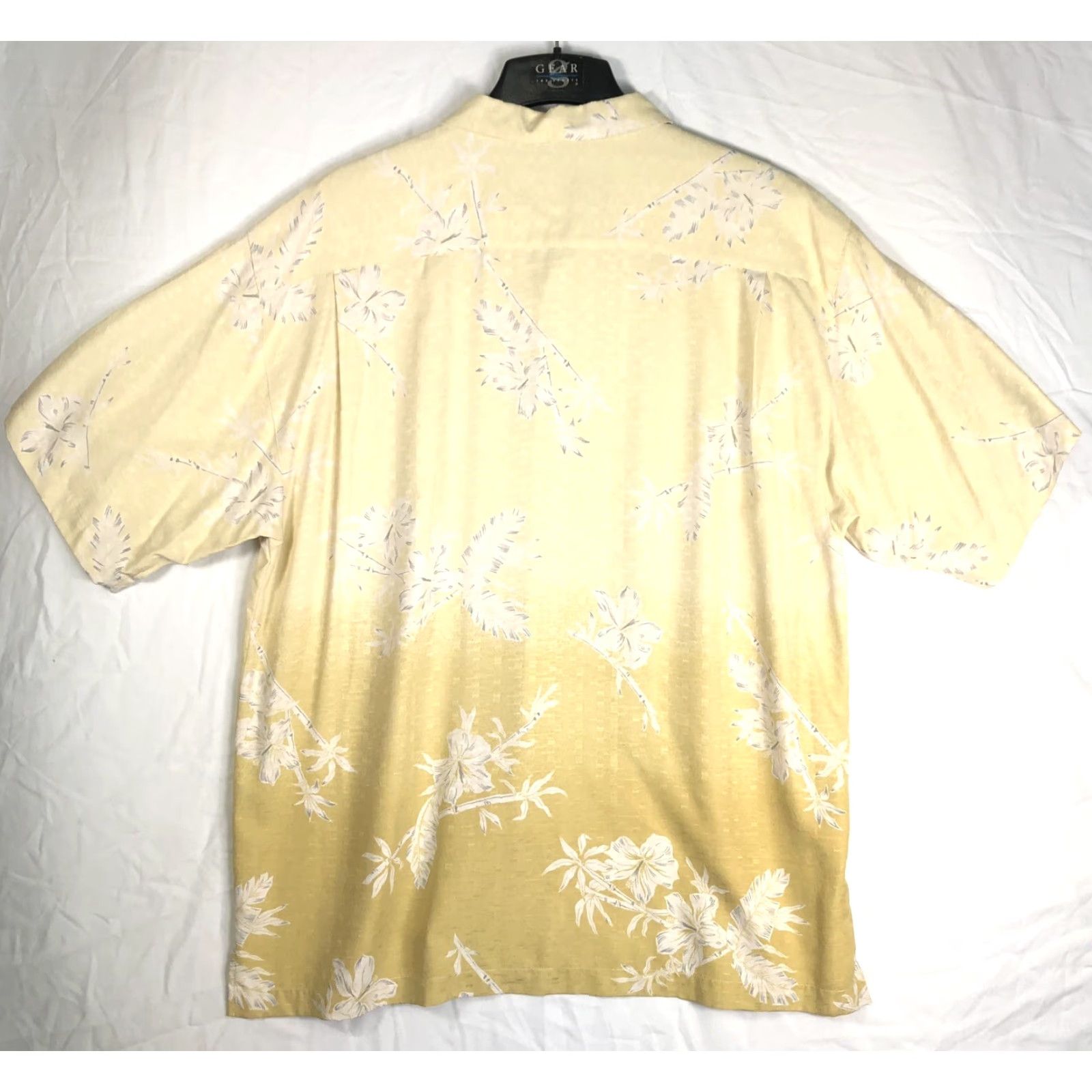 Tommy Bahama VINTAGE Tommy Bahama Shirt Men’s XL Hawaiian Yellow Gradient Floral Camp Button-Up Silk Short Sleeve Men Womens? Size US XL / EU 56 / 4 - 5 Thumbnail