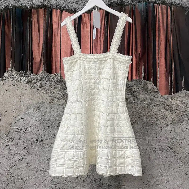 Chanel Chanel Summer Ivory Color Dress . Size XXS / US 00 / IT 34 - 2 Thumbnail