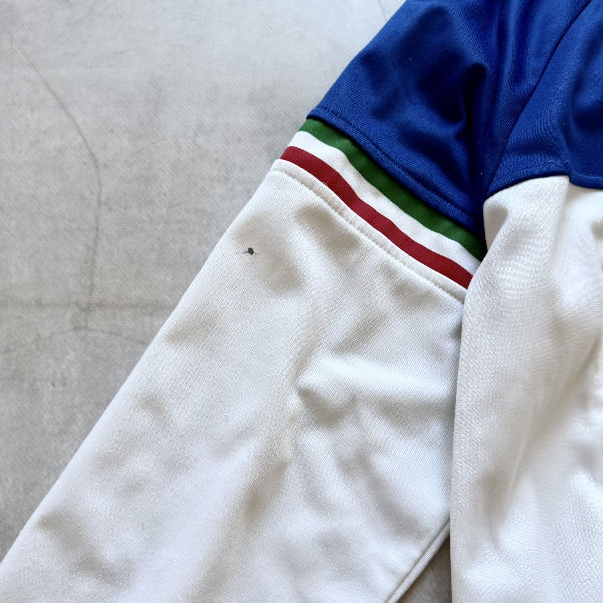 Adidas Vintage Adidas Italy Reprint 1982 Football Track Zip Y2K Size US S / EU 44-46 / 1 - 11 Thumbnail