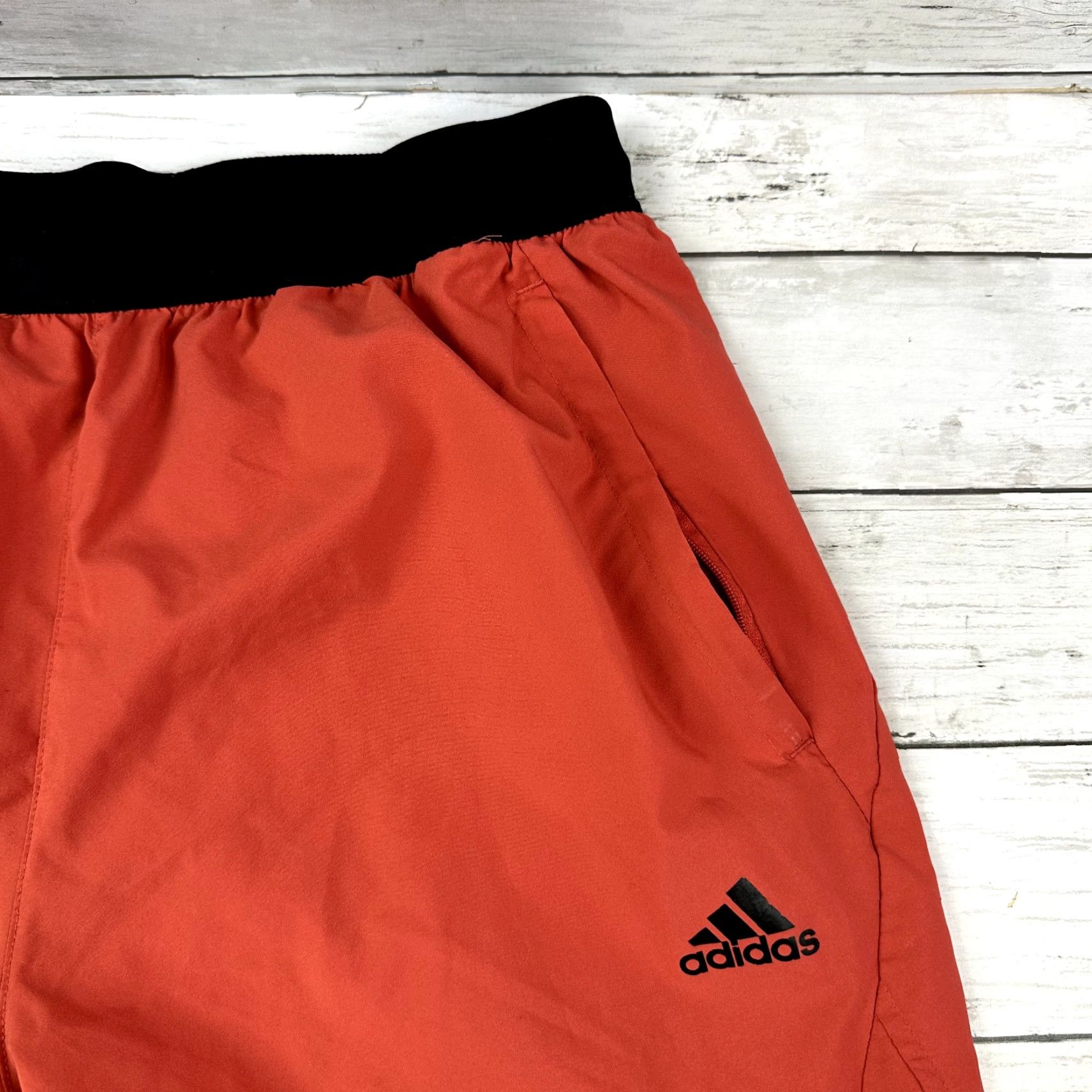 Adidas Adidas Athletic Shorts Mens Medium Red 27x8.75 Drawstring Elastic Waist Pockets Training Flash Size US 31 - 2 Thumbnail