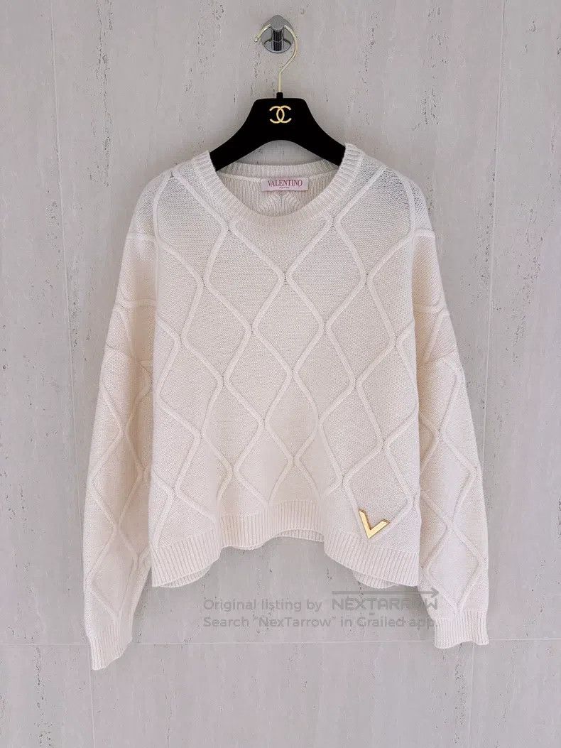 Valentino Valentino White diamond checkered sheep wool knitted sweat Size XS / US 0-2 / IT 36-38 - 1 Thumbnail