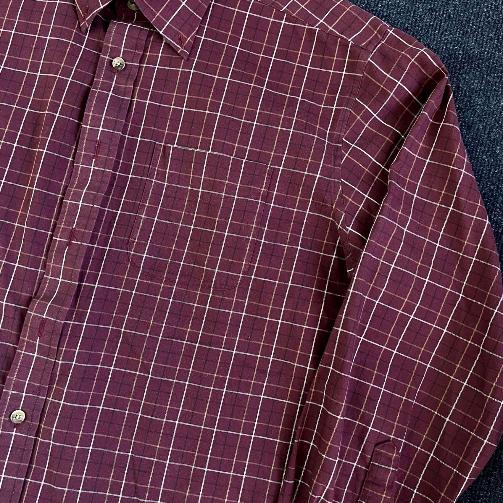 Vintage VINTAGE LL Bean Shirt Mens Large Burgundy Plaid Wrinkle Resistant Cotton Button Down Size US L / EU 52-54 / 3 - 2 Thumbnail