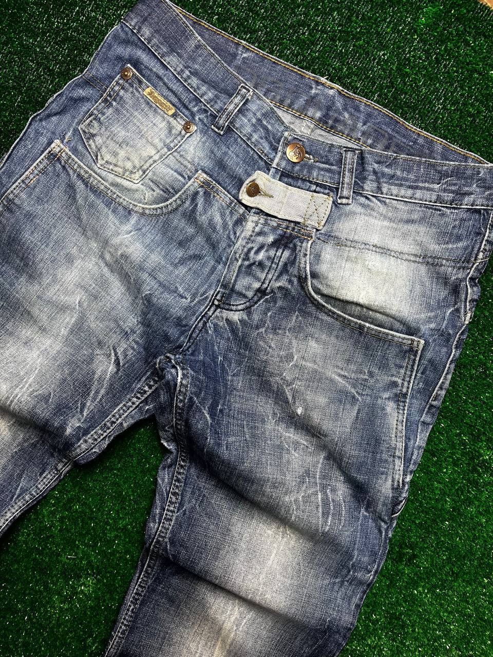 Dsquared2 Very Rare ! Dsquared2 Big Logo Jeans Made in Italy Denim Size US 34 / EU 50 - 4 Thumbnail