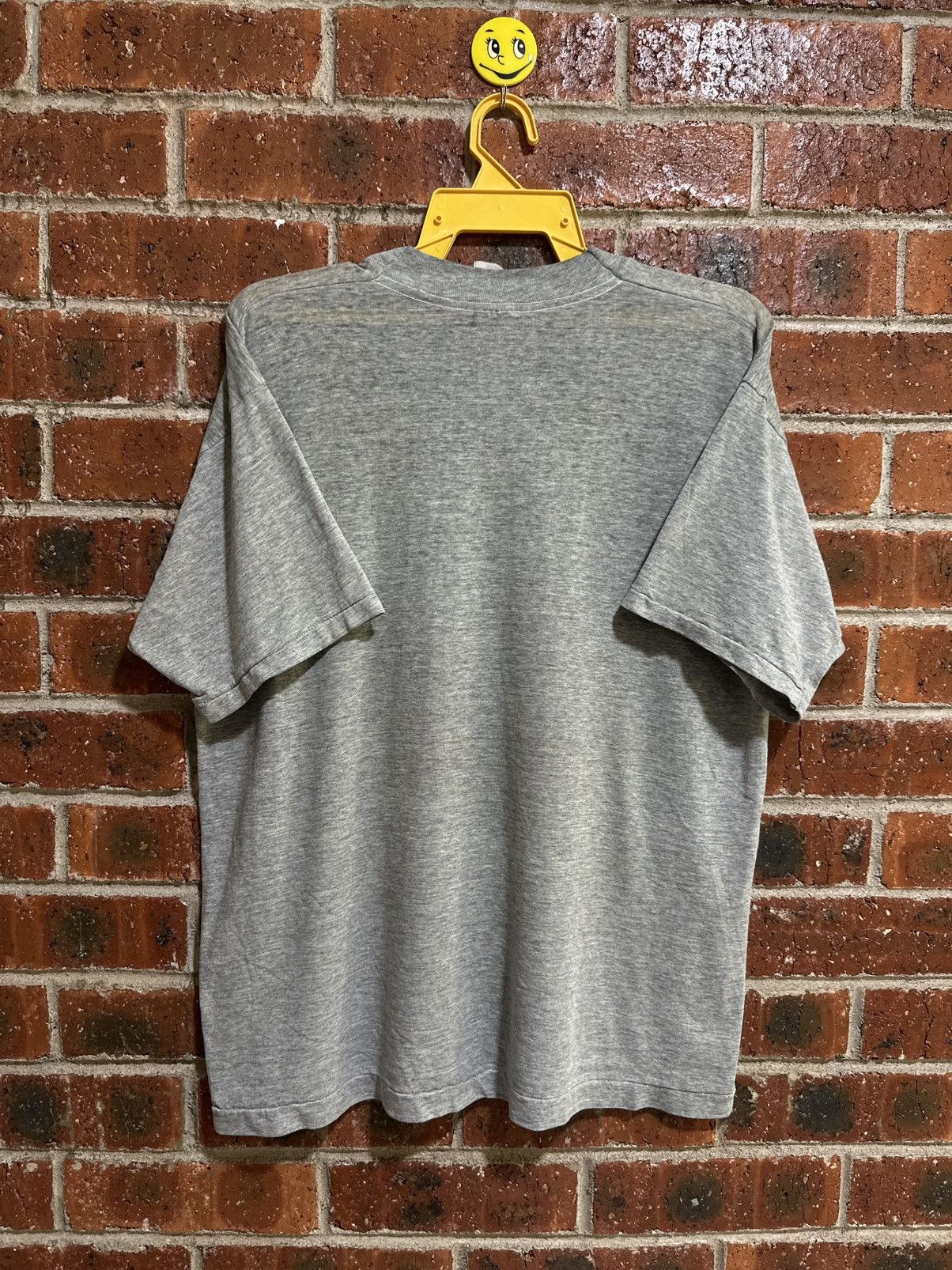 Fruit Of The Loom × Vintage Vintage 90s 101st Airborne Division Faded Tee Size US L / EU 52-54 / 3 - 7 Thumbnail
