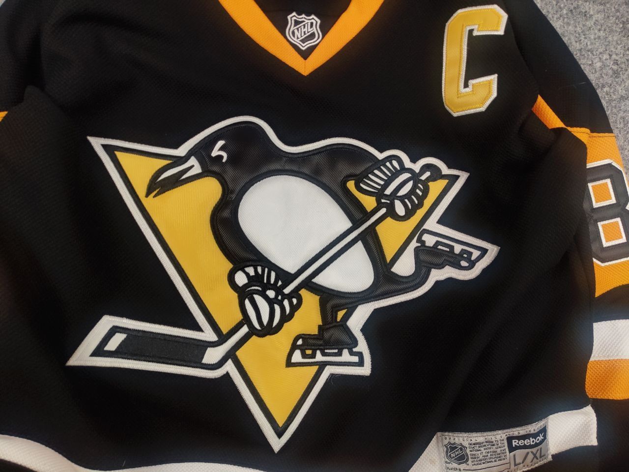 Reebok Vintage Reebok NHL CCM Penguins Crosby Stitched Hocke Jersey Size US S / EU 44-46 / 1 - 7 Thumbnail