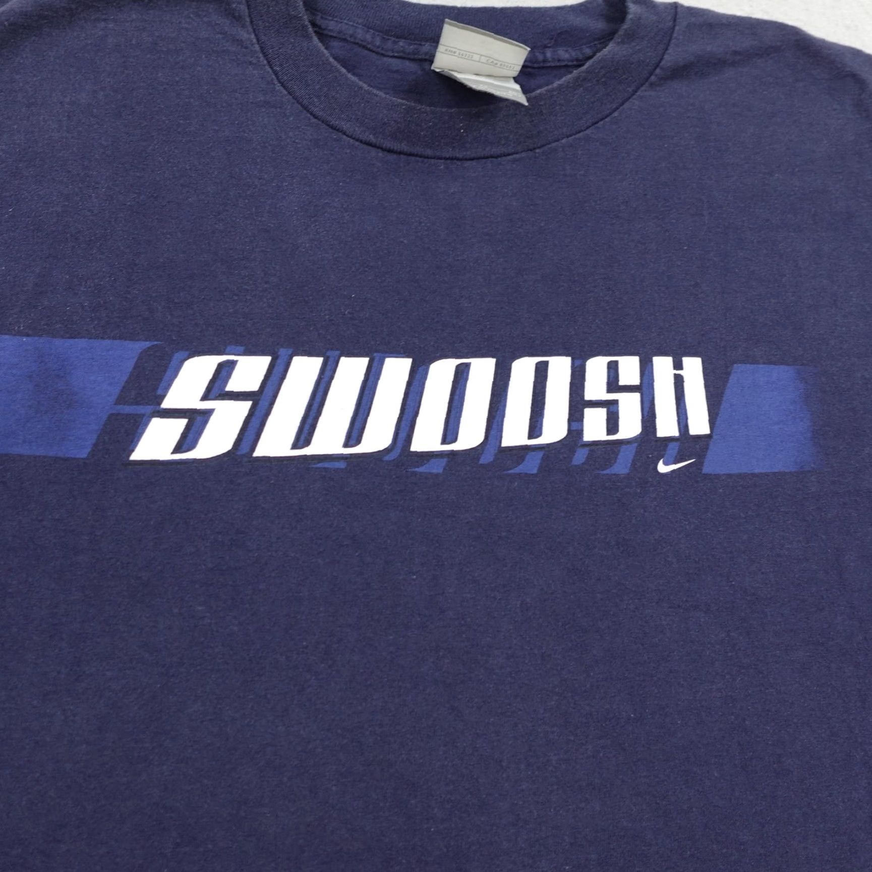Nike VINTAGE Nike Shirt Graphic Tee Mens XL Blue Swoosh Short Sleeve Y2K Size US XL / EU 56 / 4 - 2 Thumbnail