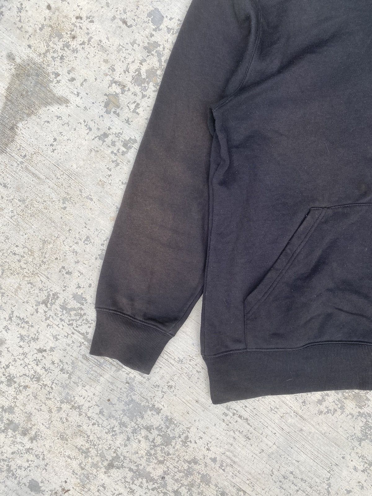 Vintage T&C Surf design big logo zip up sun faded hoodies Size US L / EU 52-54 / 3 - 4 Thumbnail