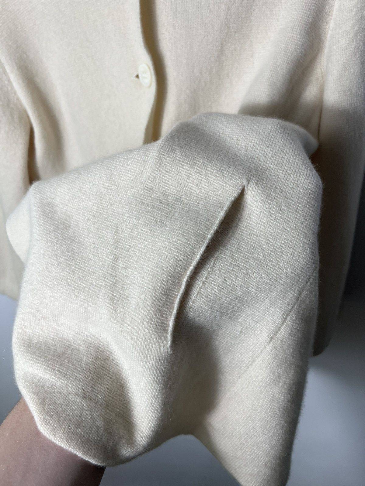 Allude Vintage luxury Allude Cashmere Cream Cardigan Size M Size M / US 6-8 / IT 42-44 - 5 Thumbnail