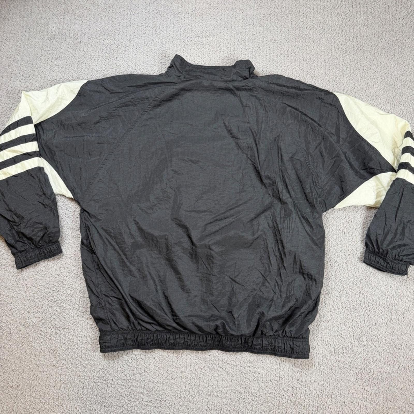 Adidas Vintage 90s Adidas Quarter Zip Windbreaker Jacket Mens L Size US L / EU 52-54 / 3 - 3 Thumbnail