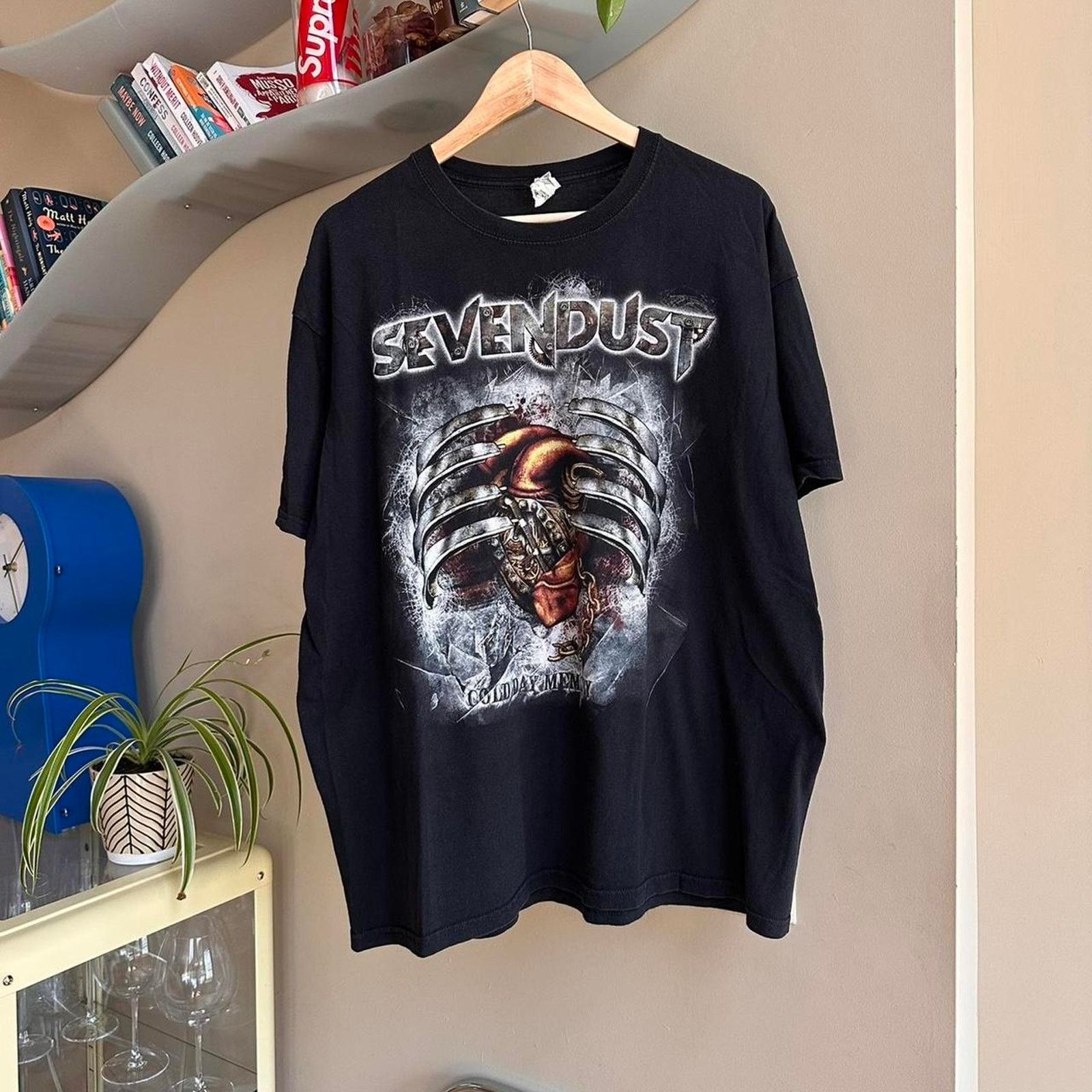 Anvil × Band Tees × Vintage Vintage Y2K Sevendust Band Shirt Size US XL / EU 56 / 4 - 1 Thumbnail