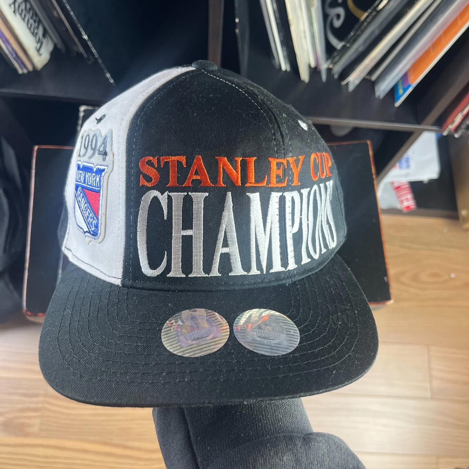 Starter Vintage 1994 New York Rangers Champions Starter Hat Size ONE SIZE - 1 Thumbnail