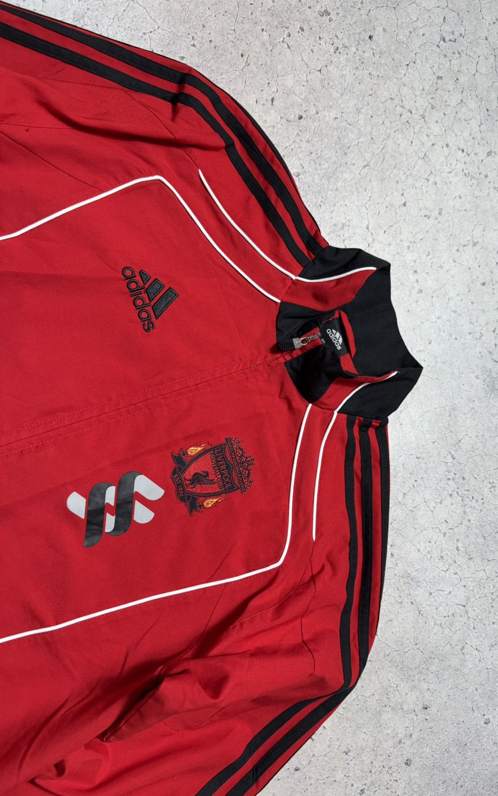 Adidas Adidas FC Liverpool Vintage Nylon Football Track Jacket Size US S / EU 44-46 / 1 - 4 Thumbnail
