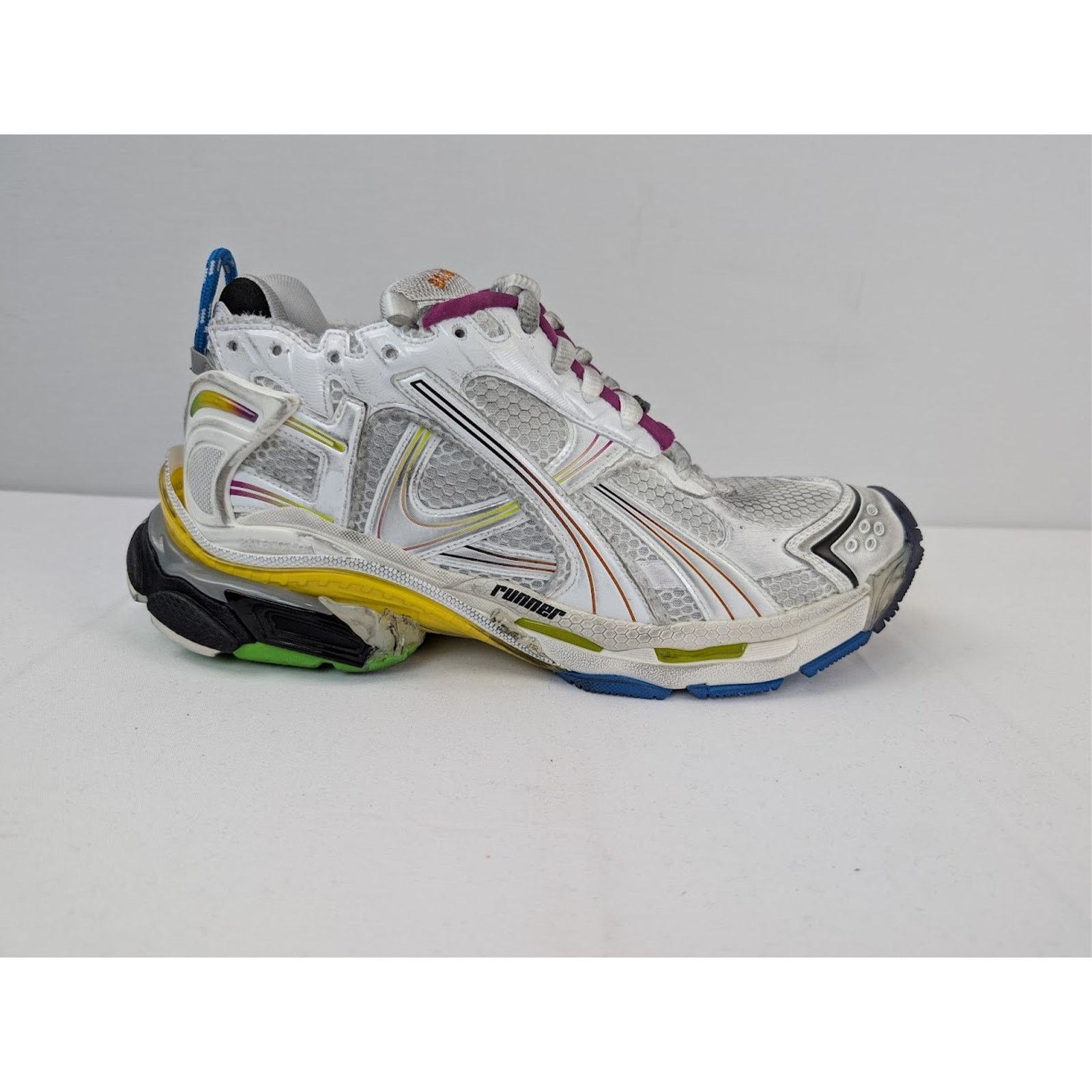 Balenciaga o1rshd1 Mesh Gardient Runner Sneaker in White/Multicolor Size US 9 / EU 42 - 4 Thumbnail