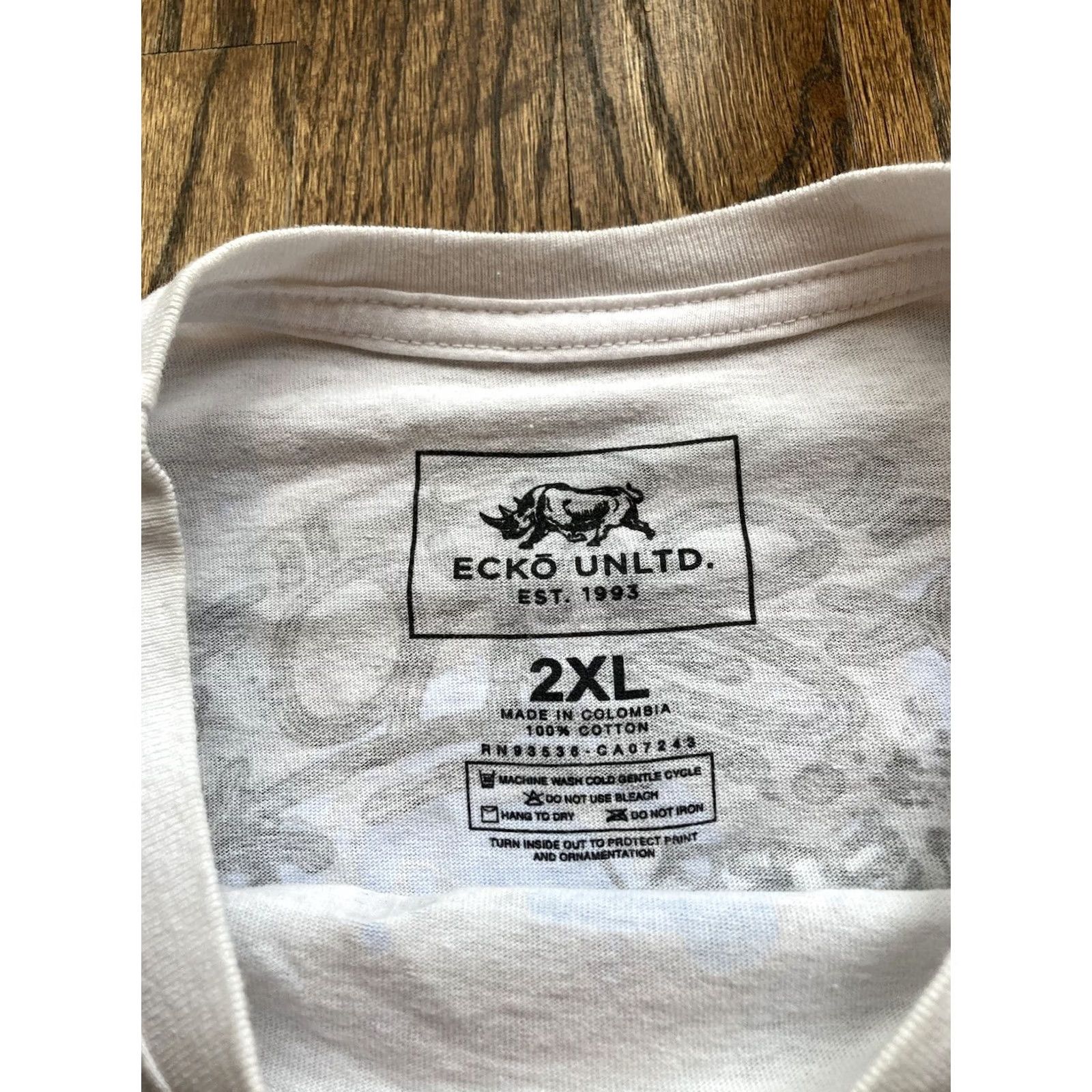 Ecko Unltd. Ecko Unltd Shirt Mens 2XL White Short Sleeve Crew Neck Graffiti Graphic Print Hip Hop 90s Dinop? (note: fix not adding) Size US XXL / EU 58 / 5 - 5 Thumbnail
