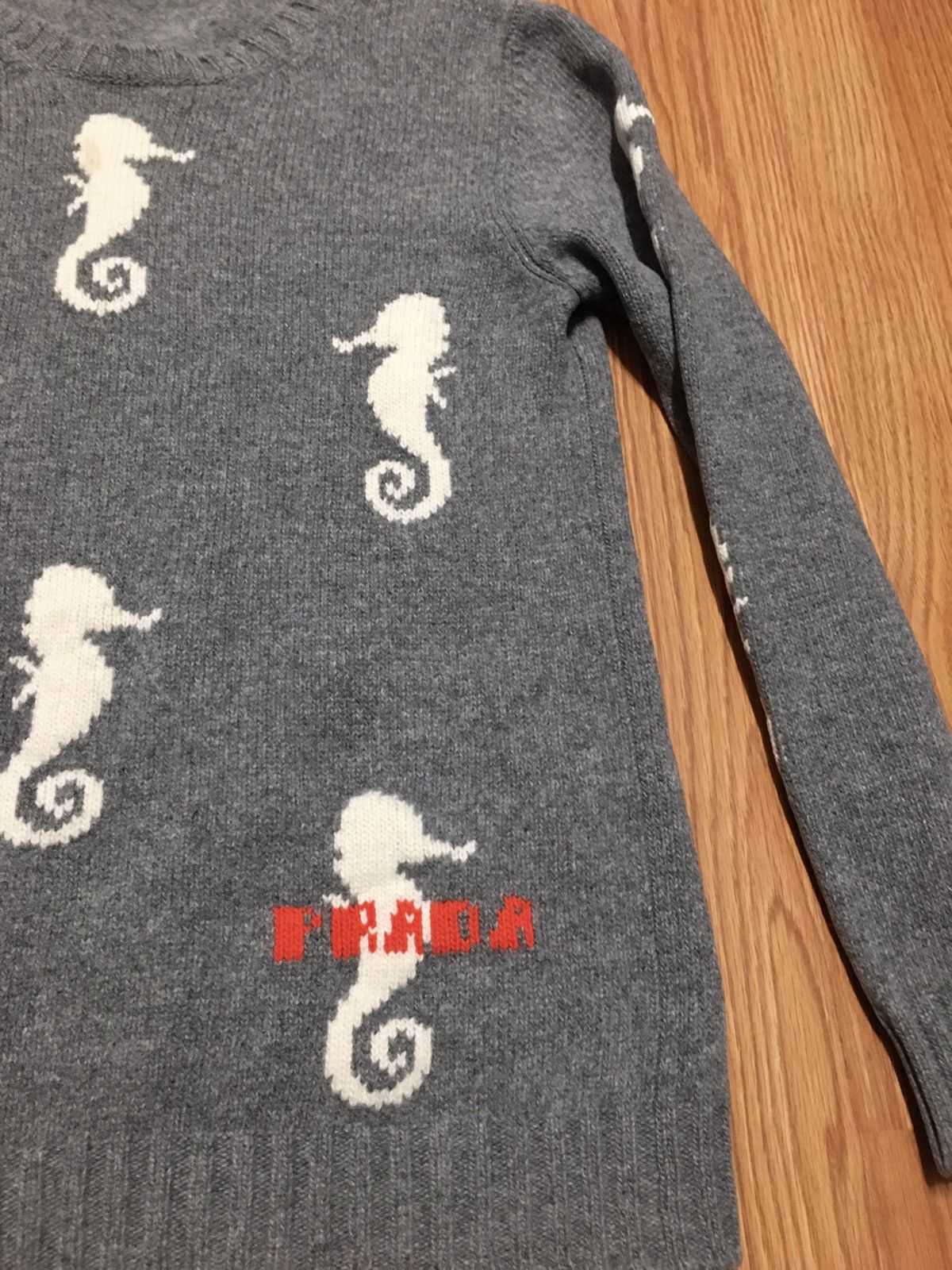 Prada PRADA Grey Seahorses Wool Cashmere Sweater Size IT 44 Size M / US 6-8 / IT 42-44 - 9 Thumbnail