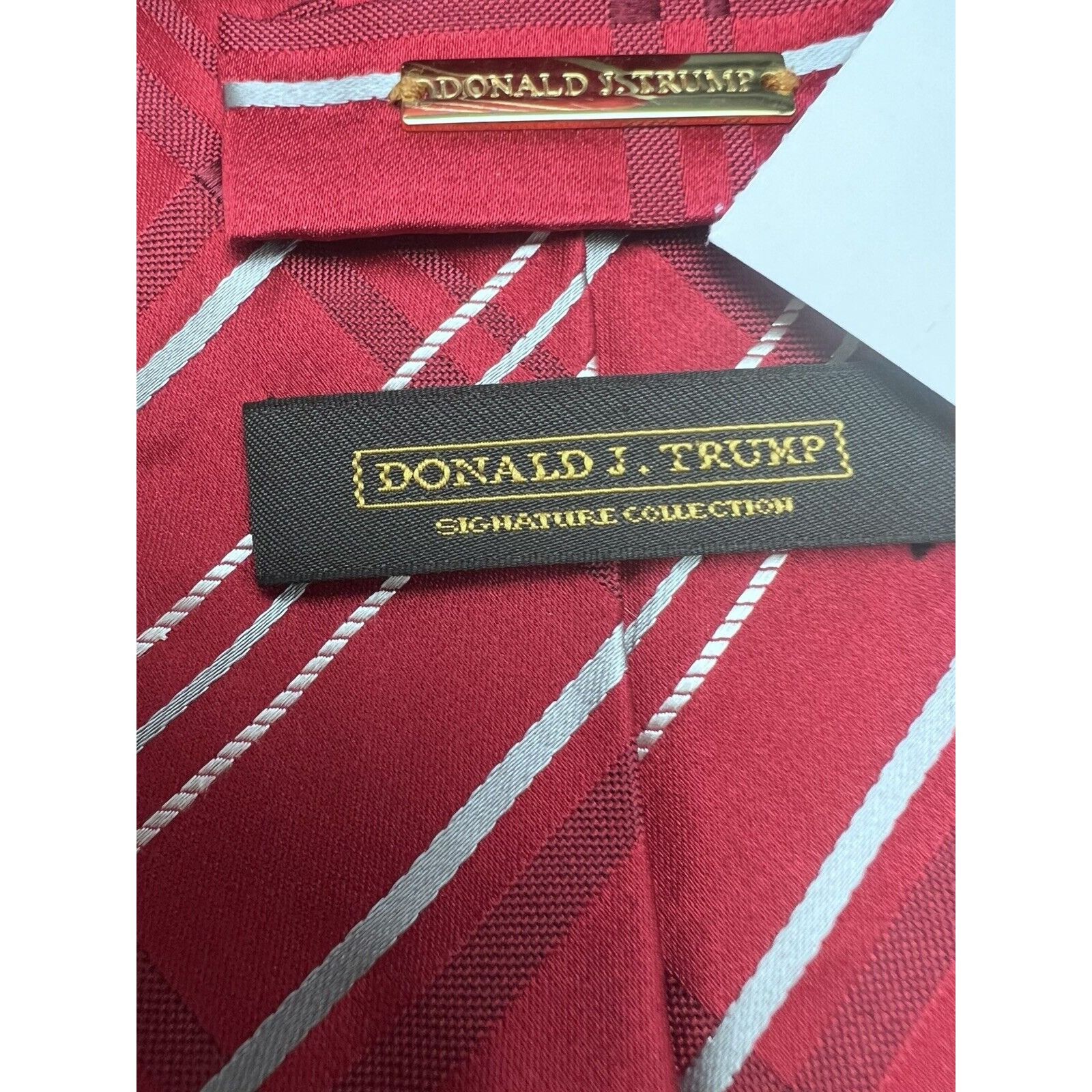 Donald Trump DONALD J TRUMP STRIPED RED MEN'S Neck Tie W3.5” BY L59.5” Size ONE SIZE - 4 Thumbnail