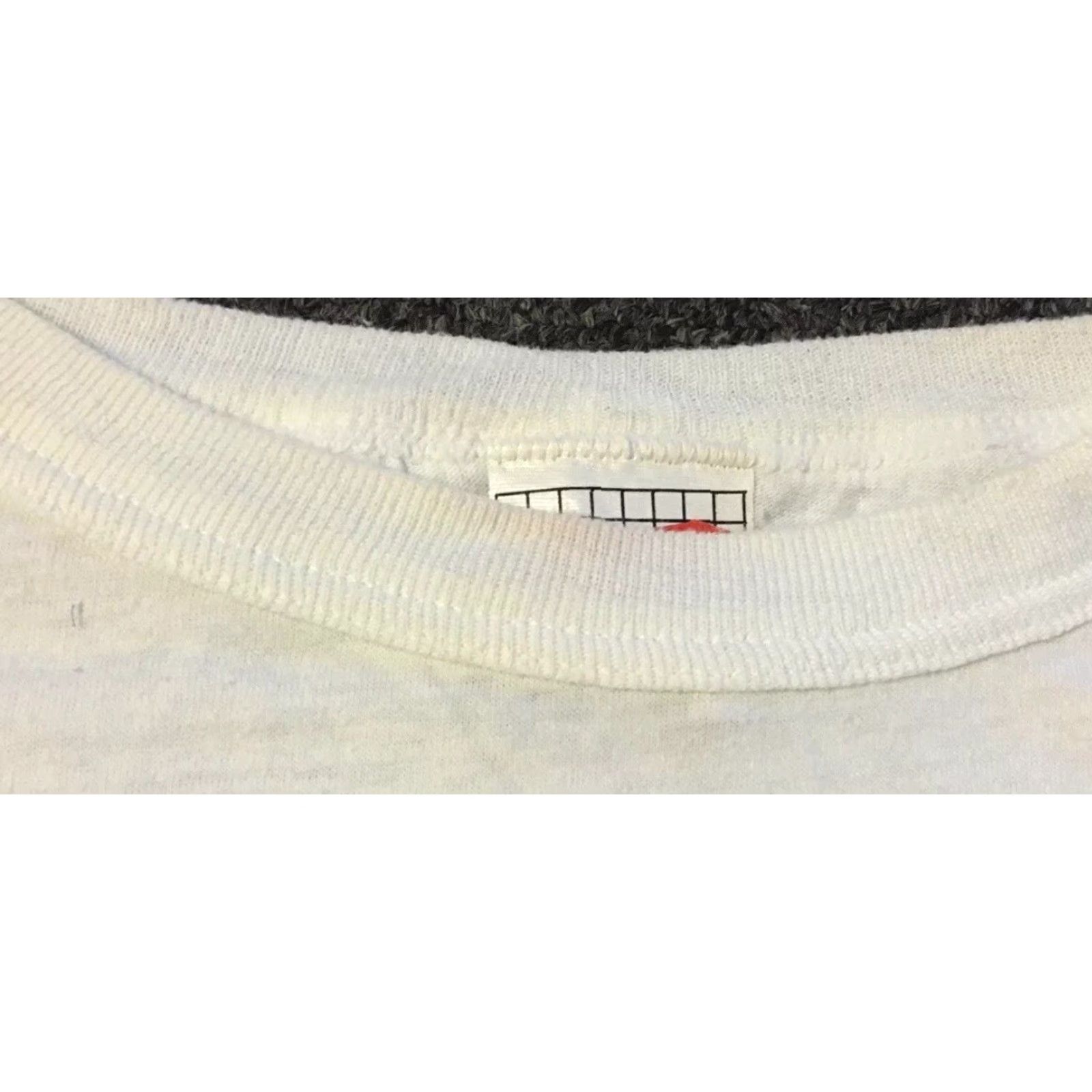 Avia Vtg 80s Avia Faded Crop Shirt M USA Gym Beach Surf Grunge Vaporwave Skate OP 90s Size M / US 6-8 / IT 42-44 - 6 Thumbnail