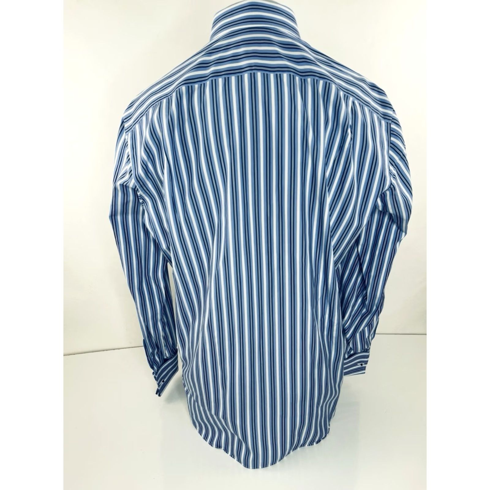 Isaia ISAIA Striped French Cuff Mens 16 / 41 Shirt Dress Shirt EXCELLENT Blue / White 41 16 V1 Mens Size US L / EU 52-54 / 3 - 3 Thumbnail