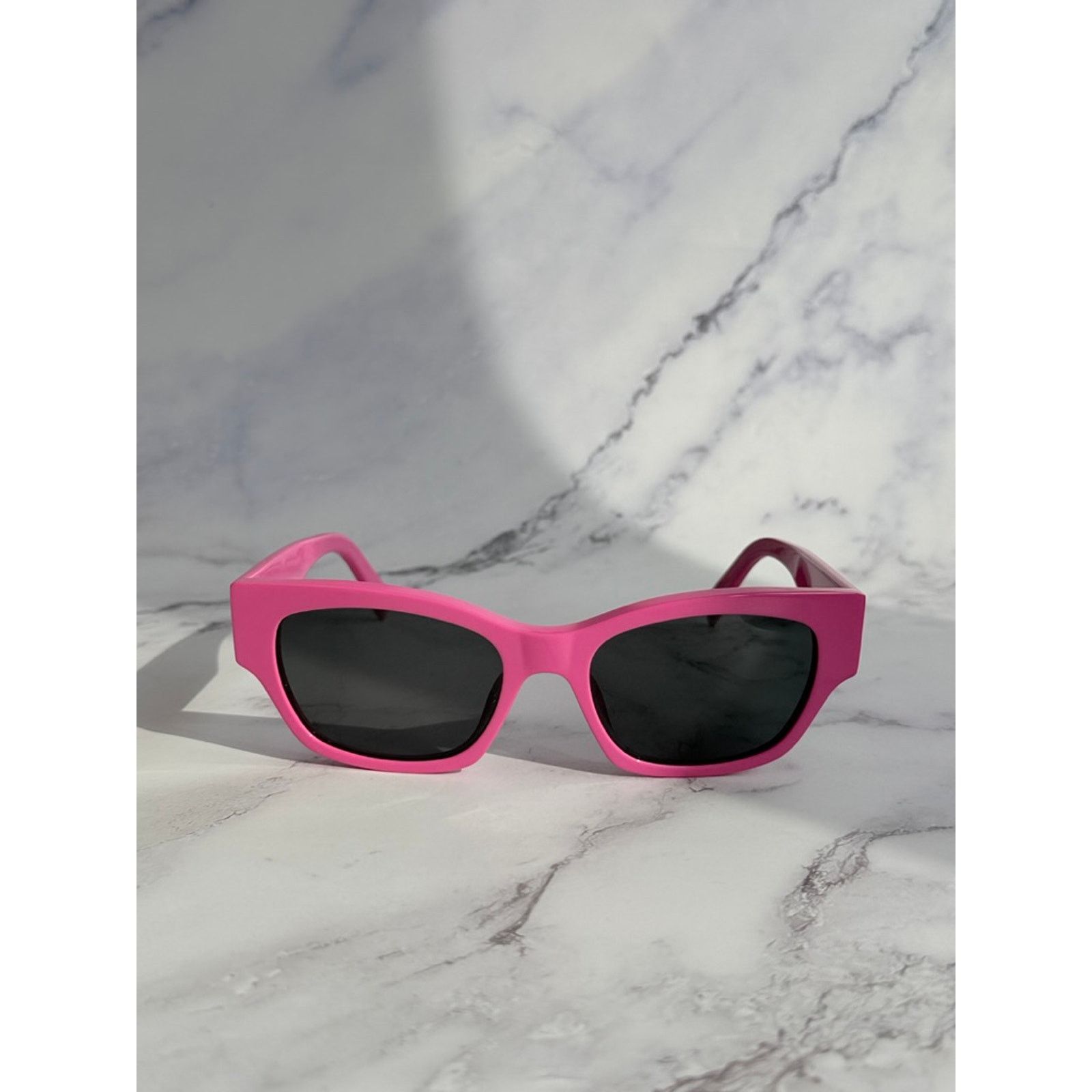 Celine NEW Celine CL40197U Cat Eye Hot Pink Logo Sunglasses Size ONE SIZE - 3 Thumbnail