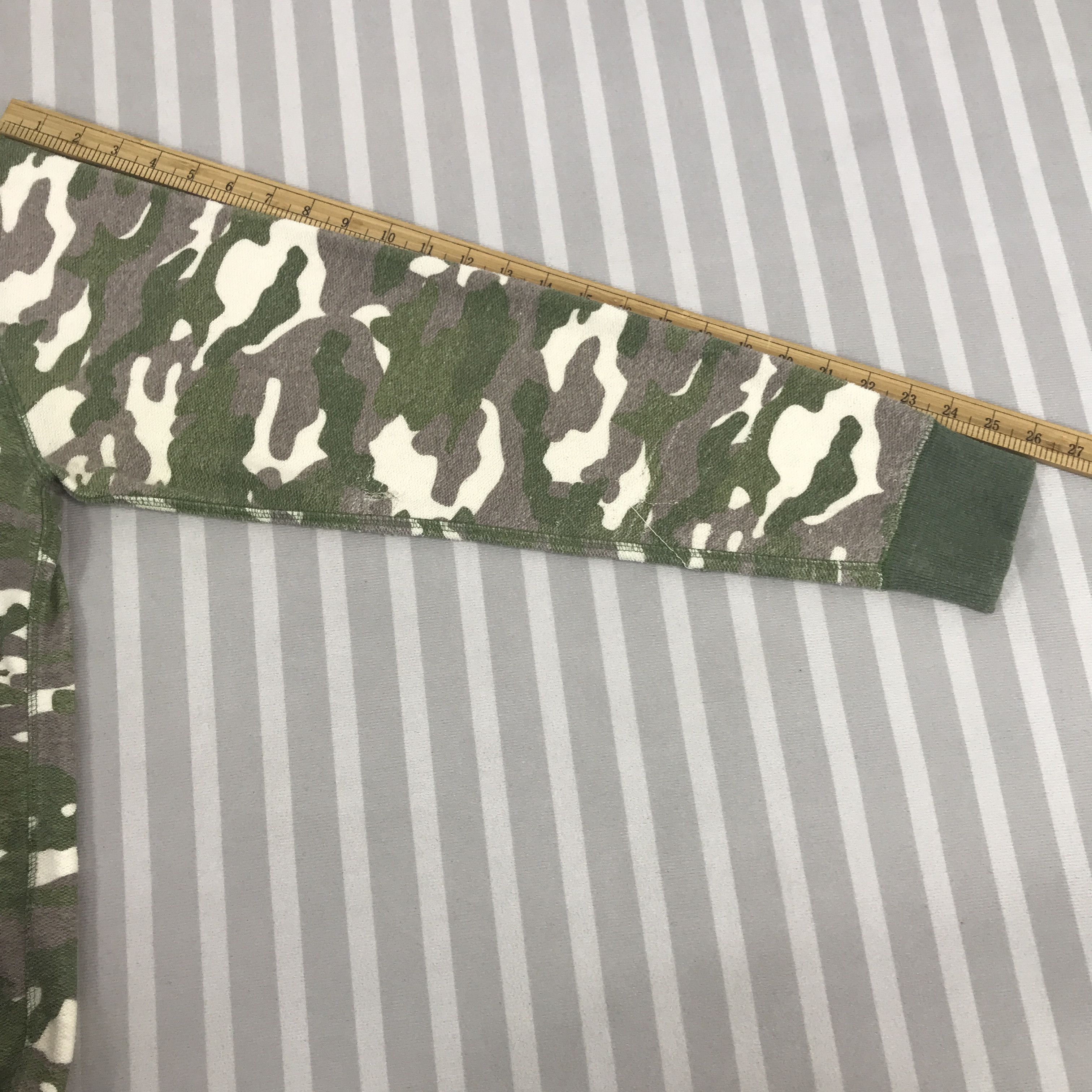 Japanese Brand × Vintage Vintage Op Sunwear Camo Hoodie Jacket Size US L / EU 52-54 / 3 - 6 Thumbnail