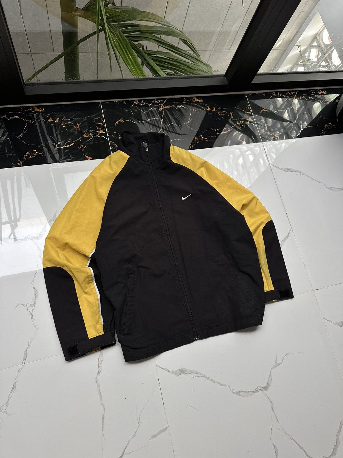Nike × Vintage NIKE VINTAGE BIG LOGO STREETWEAR LIGHT JACKET Size US L / EU 52-54 / 3 - 2 Thumbnail