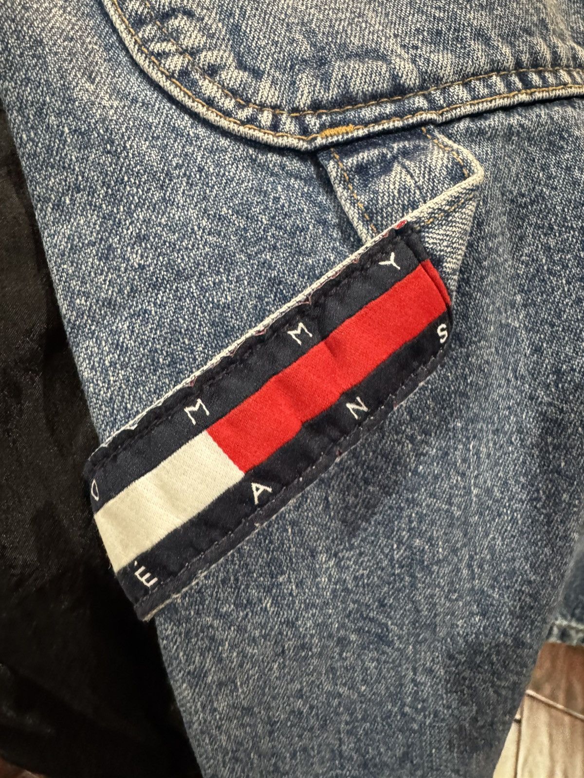 Tommy Hilfiger Tommy Hilfiger Vintage JORTS Size US 32 / EU 48 - 6 Thumbnail