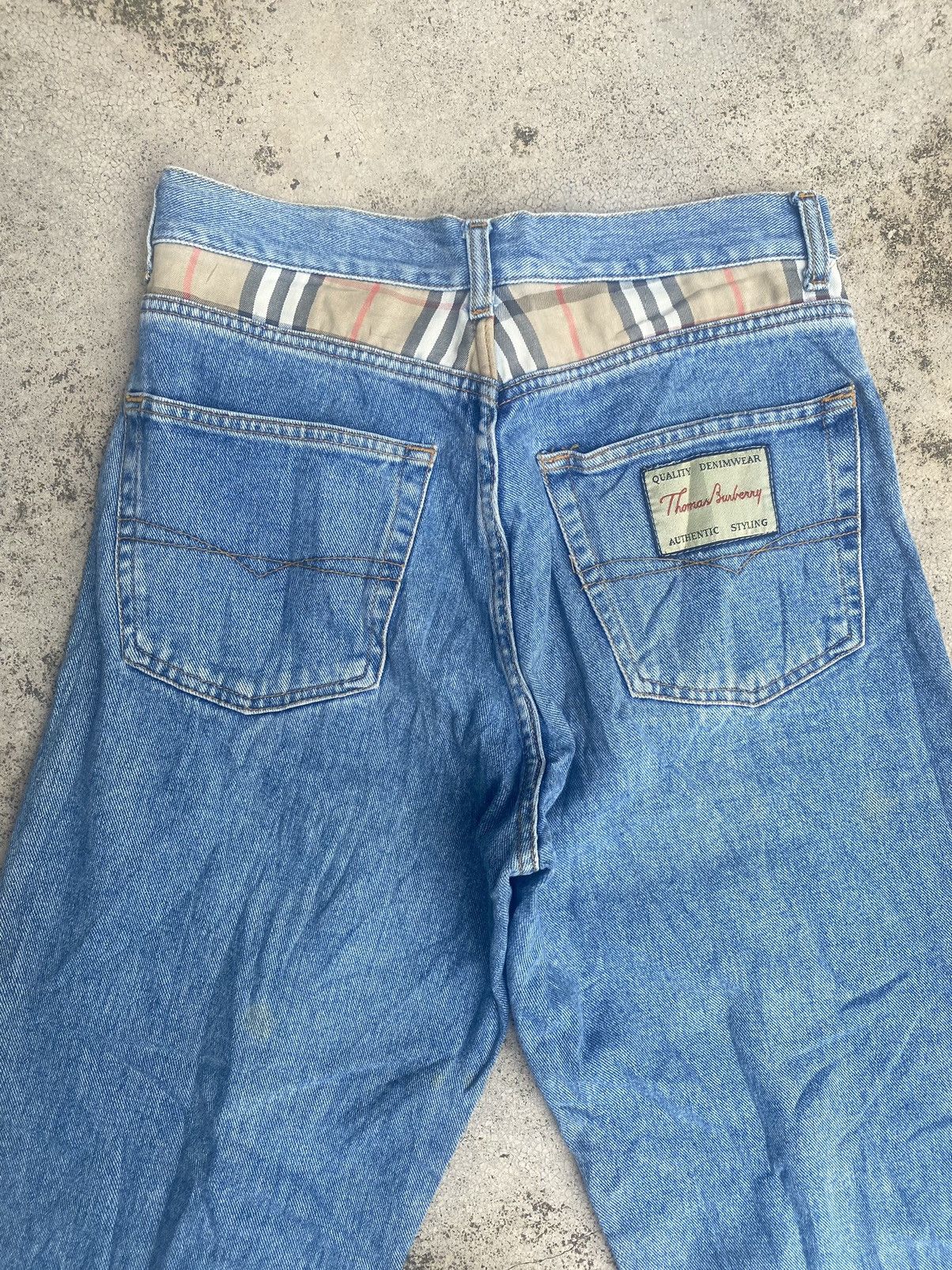 Burberry × Designer × Vintage Vintage Thomas Burberry Loose Wide Leg Jeans Size US 29 - 20 Thumbnail