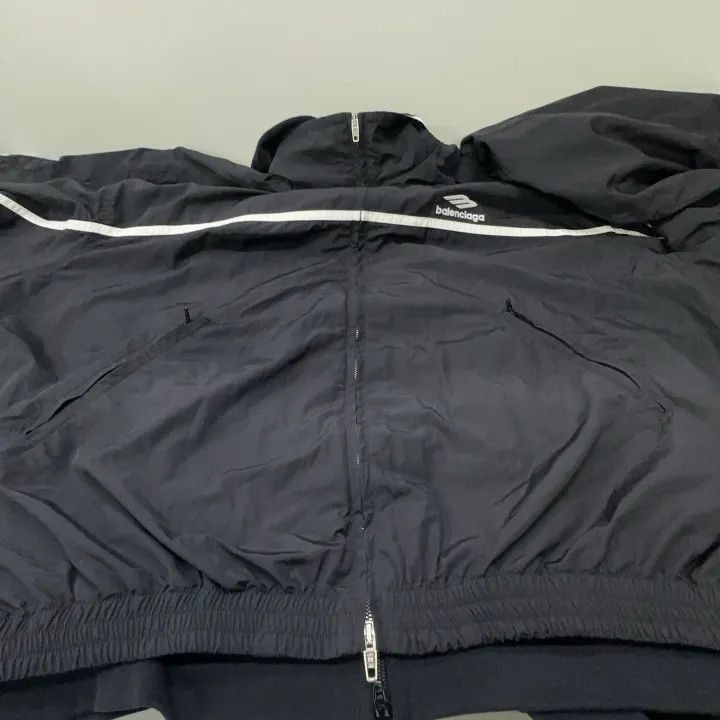 Balenciaga Balenciaga Logo Zip Long Sleeve Jacket 0079-2507 Size US L / EU 52-54 / 3 - 7 Thumbnail