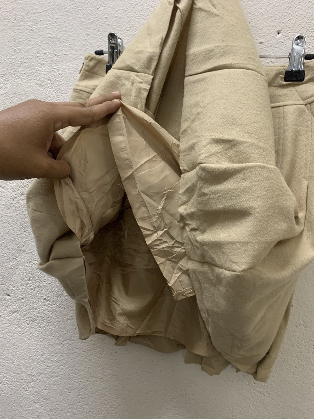 Burberry Vintage Burberry Pleated Mini Skirt Wool Size 26" / US 2 / IT 38 - 7 Thumbnail