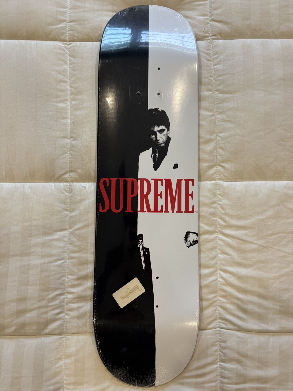 スケートボード Supreme Scarface Split Skateboard Deck Supreme Scarface Split Skateboard Art Deck by Supreme Black