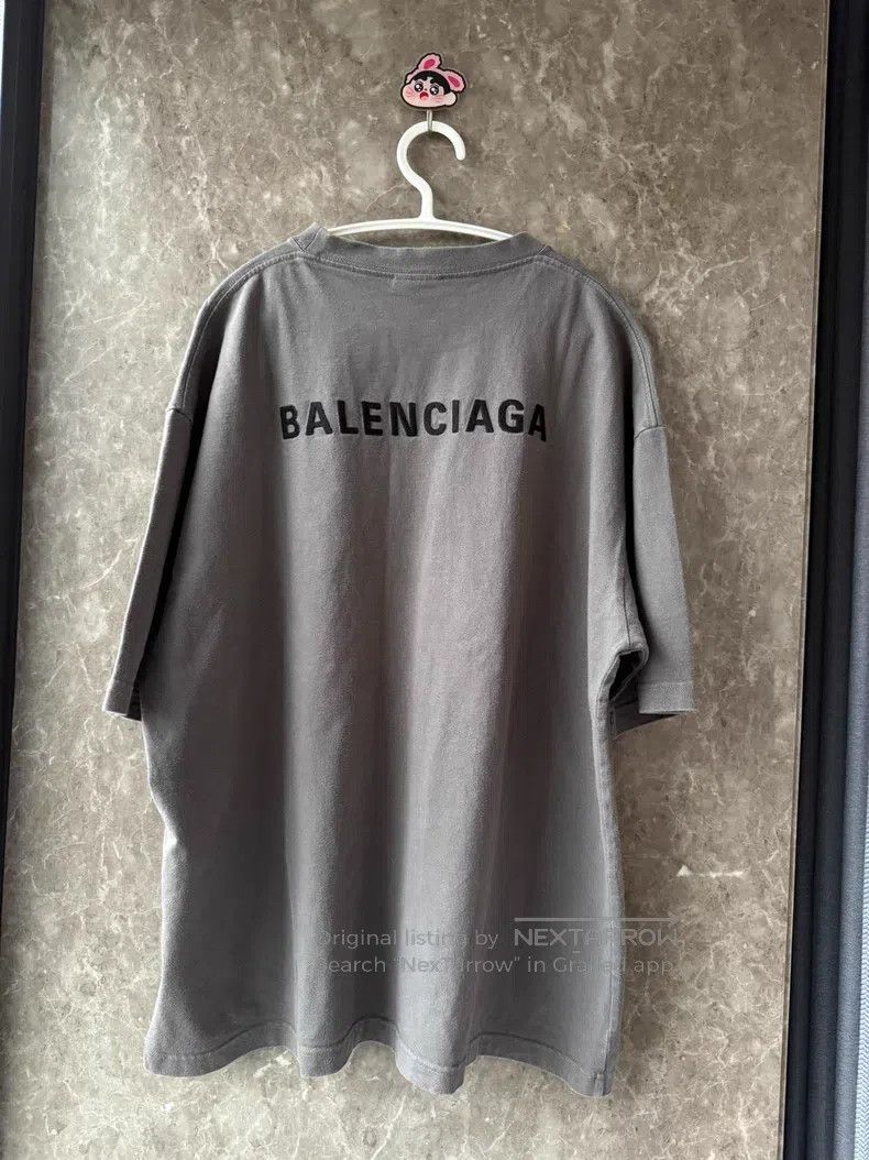 Balenciaga Balenciaga Front and Back Embroidery Logo Grey Short Sleev Size US L / EU 52-54 / 3 - 2 Thumbnail