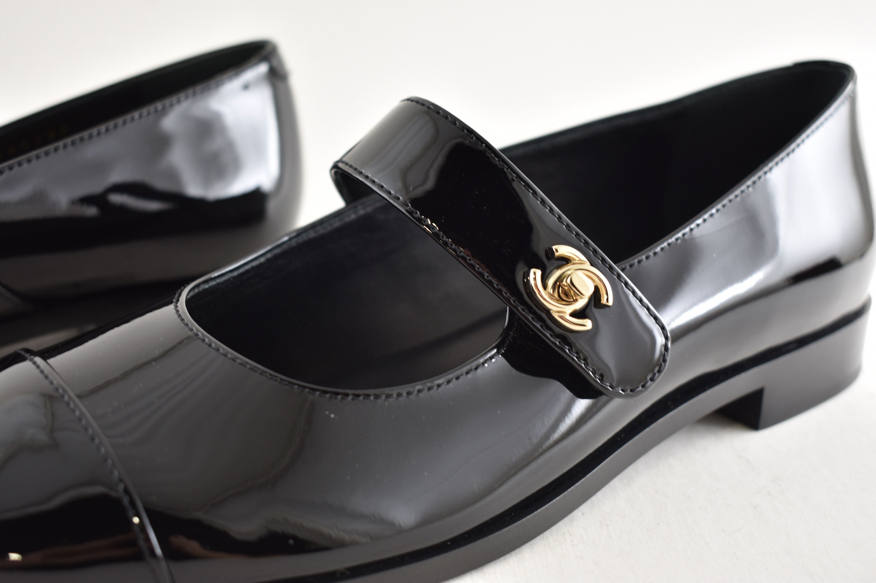 Chanel Chanel Patent Turnlock CC Mary Jane Ballet Loafer Flat 36 Size US 6 / IT 36 - 13 Thumbnail