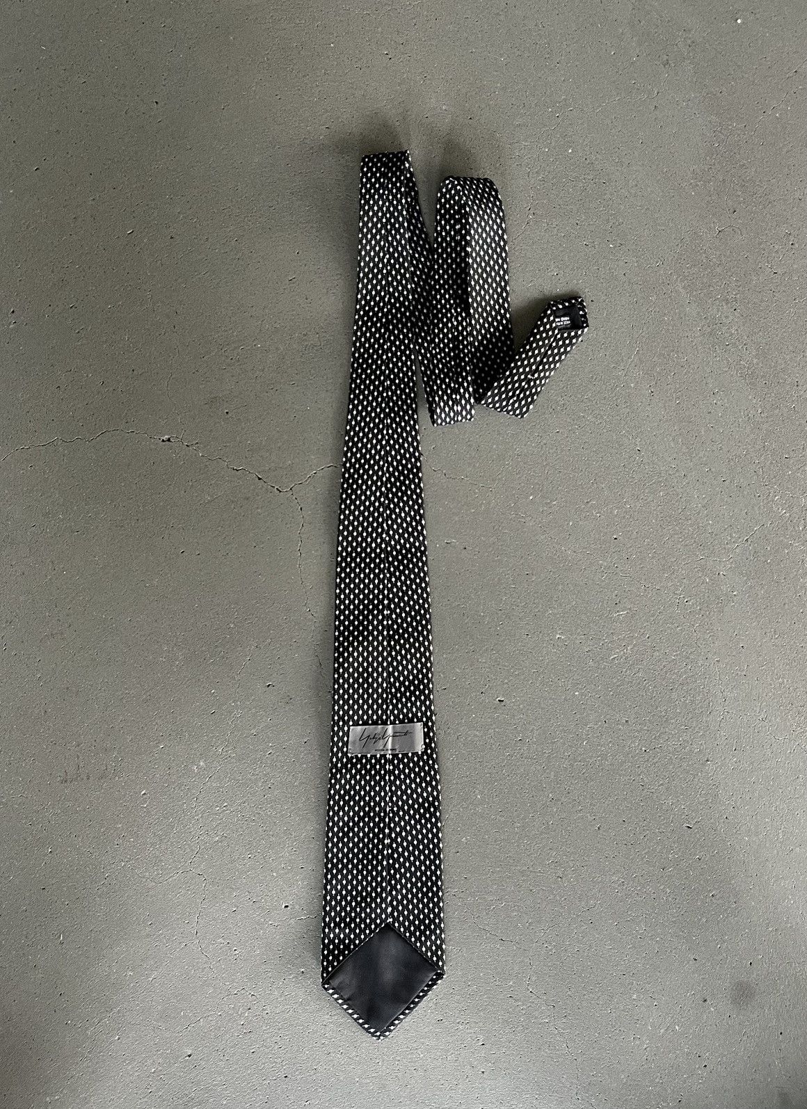 Y's × Yohji Yamamoto × Yves Saint Laurent Yohji Yamamoto Archive 90s Tie Size ONE SIZE - 2 Thumbnail