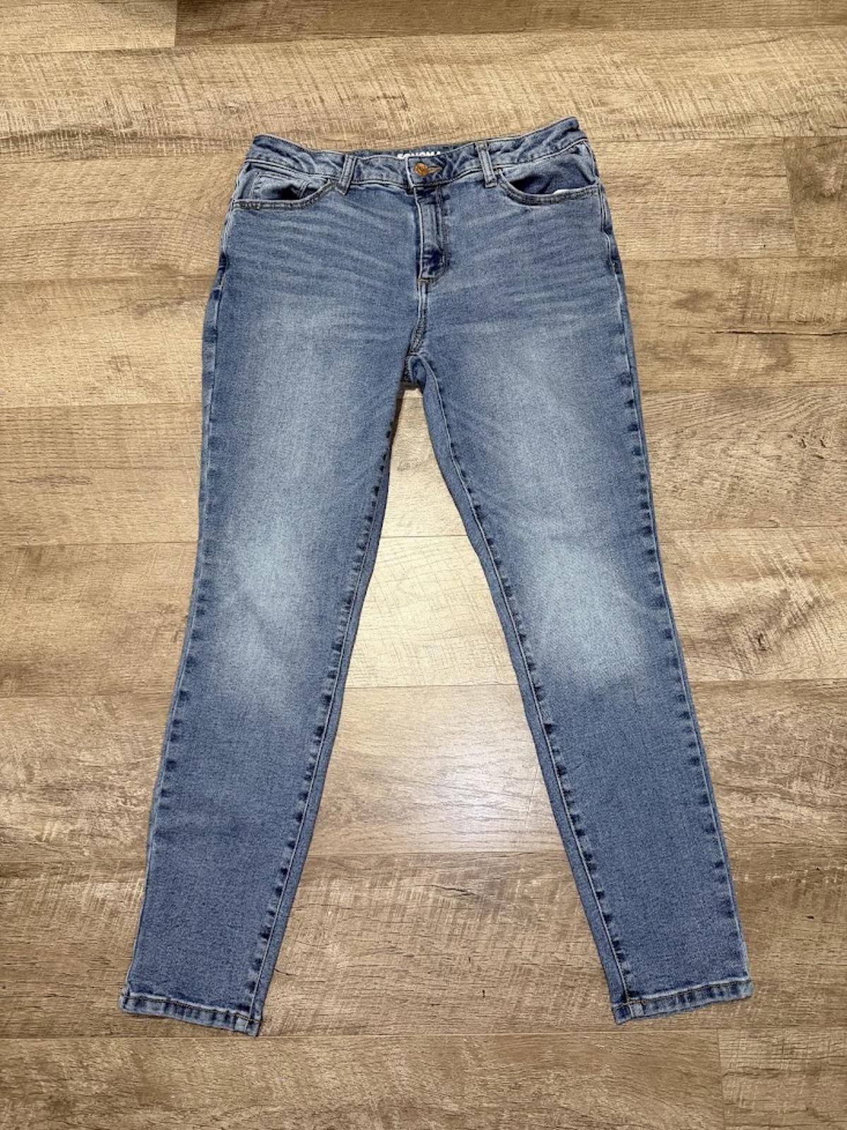 Sonoma Sonoma Goods For Life High Rise Skinny Jeans Size 32" / US 10 / IT 46 - 1 Thumbnail