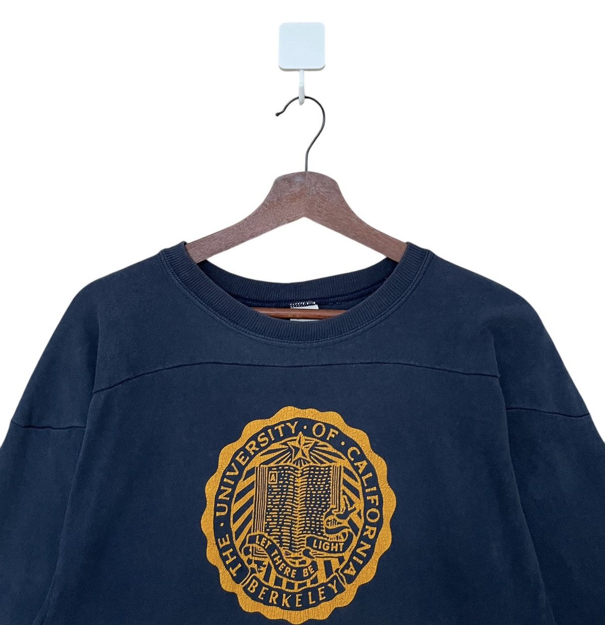 Champion × Vintage Vintage Brand Champion Blue Bar T-shirt 1970s Size US L / EU 52-54 / 3 - 3 Thumbnail