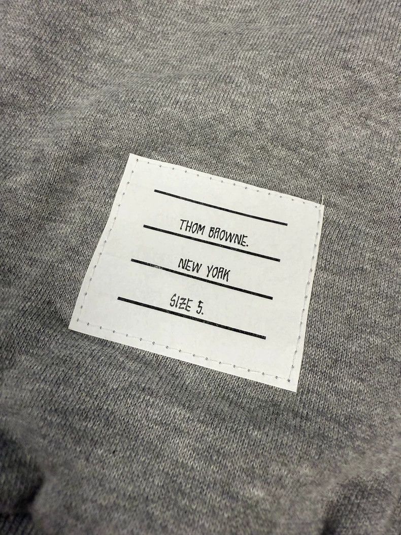 Thom Browne Thom browne Size 5 Classic four-striped loose knitted spor Size US 34 / EU 50 - 3 Thumbnail