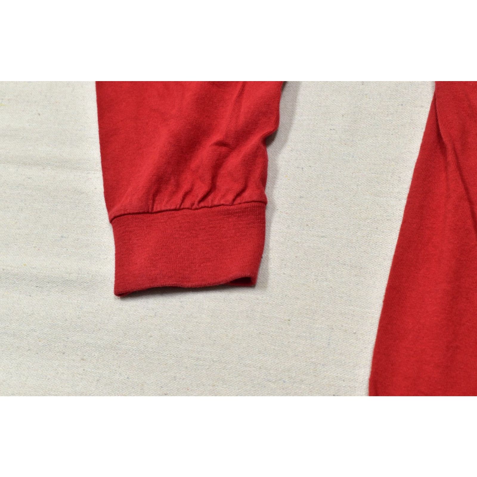 Nike VINTAGE Nike Mens L Red Long Sleeve Graphic Tee Made in USA 90s Streetwear Shirt Mens Size US L / EU 52-54 / 3 - 2 Thumbnail