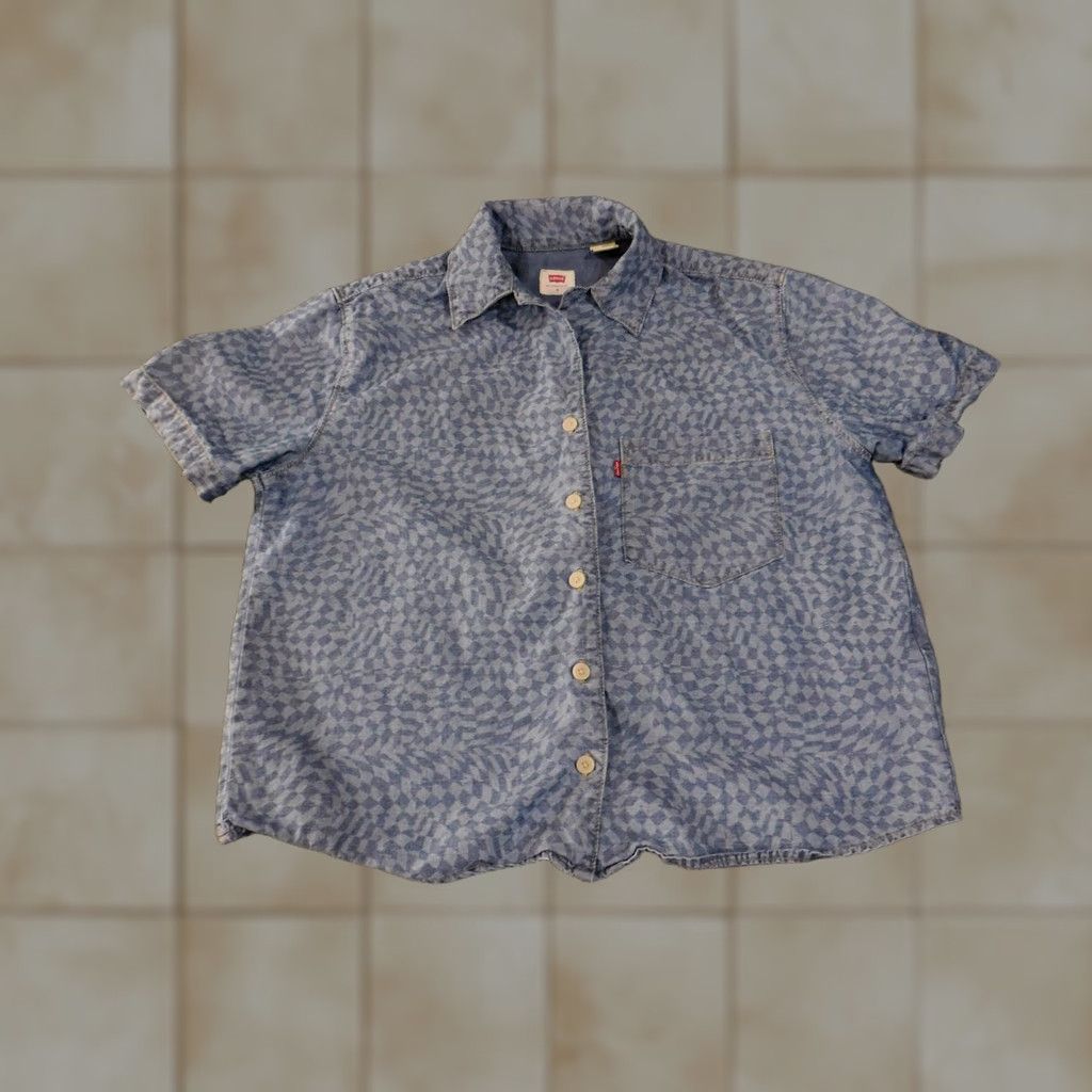 Levi's Levi's Button-Up Shirt Women S Blue Short Sleeve Geometric Pattern Stars Size S / US 4 / IT 40 - 1 Thumbnail