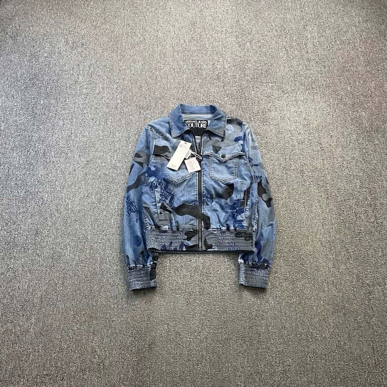 Versace Versace Camouflage denim jacket Size M / US 6-8 / IT 42-44 - 1 Thumbnail