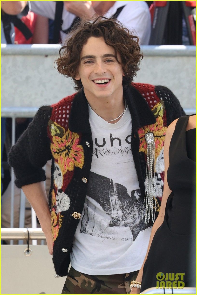 Celine CELINE BY HEDI SLIMANE 23SS CARDIGAN IN FLOWER CROCHET Size US S / EU 44-46 / 1 - 13 Thumbnail