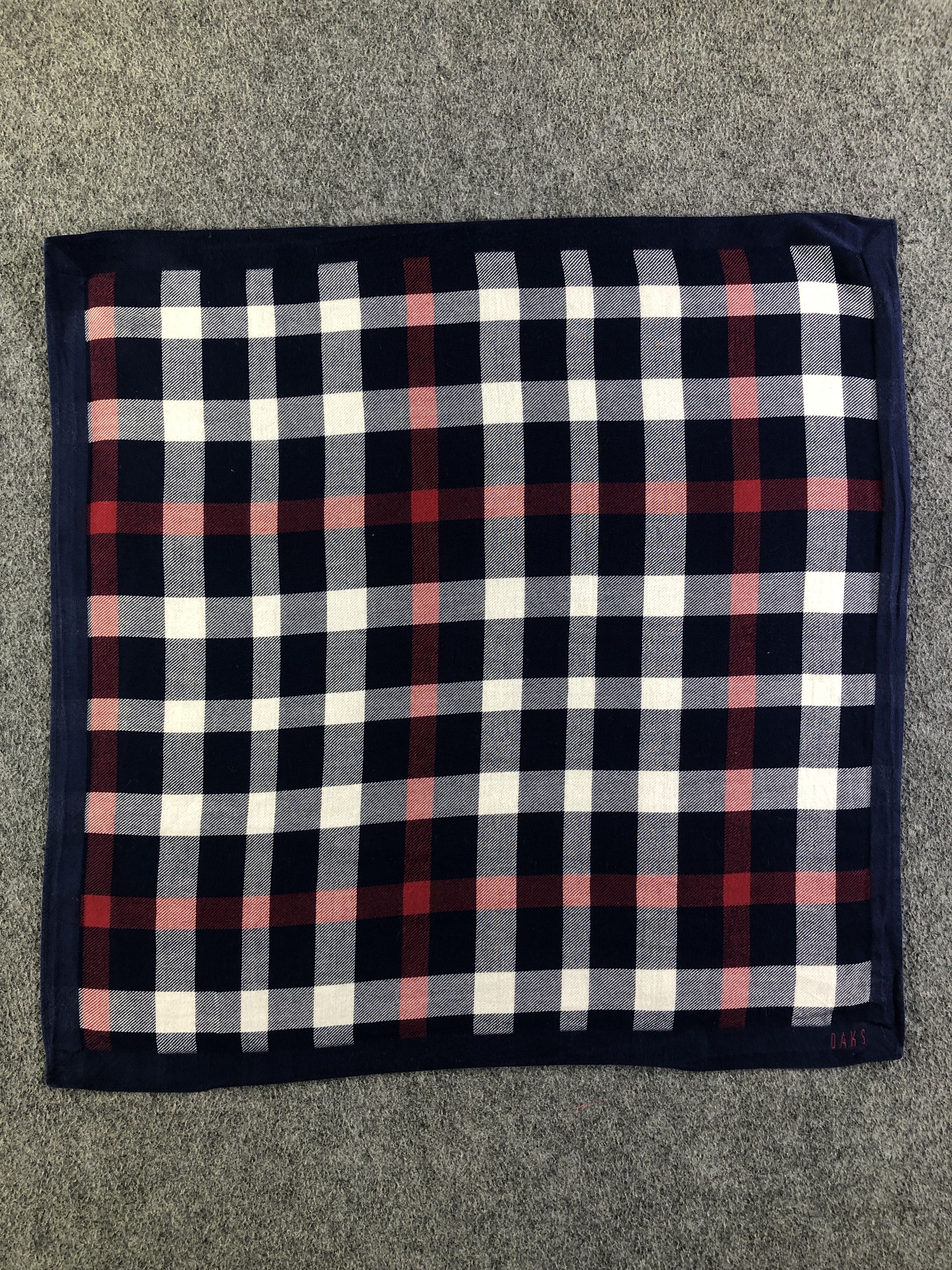 DAKS Daks London Handkerchief / Bandana / Neckerchief C435 Size ONE SIZE - 3 Thumbnail