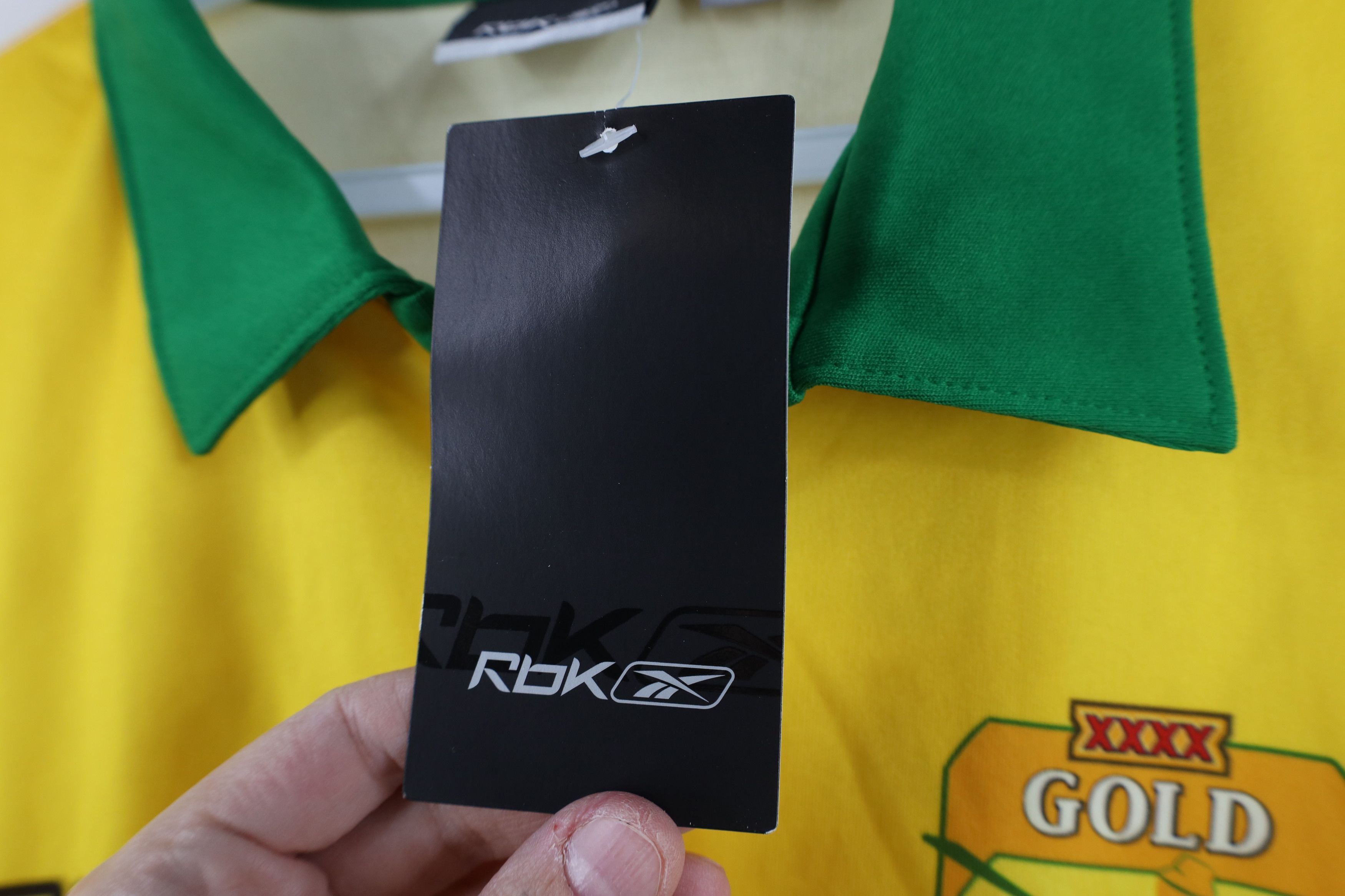 Reebok Deadstock Vtg Y2K 2004 Reebok Gold Beach Cricket Jersey Polo Size US S / EU 44-46 / 1 - 6 Thumbnail