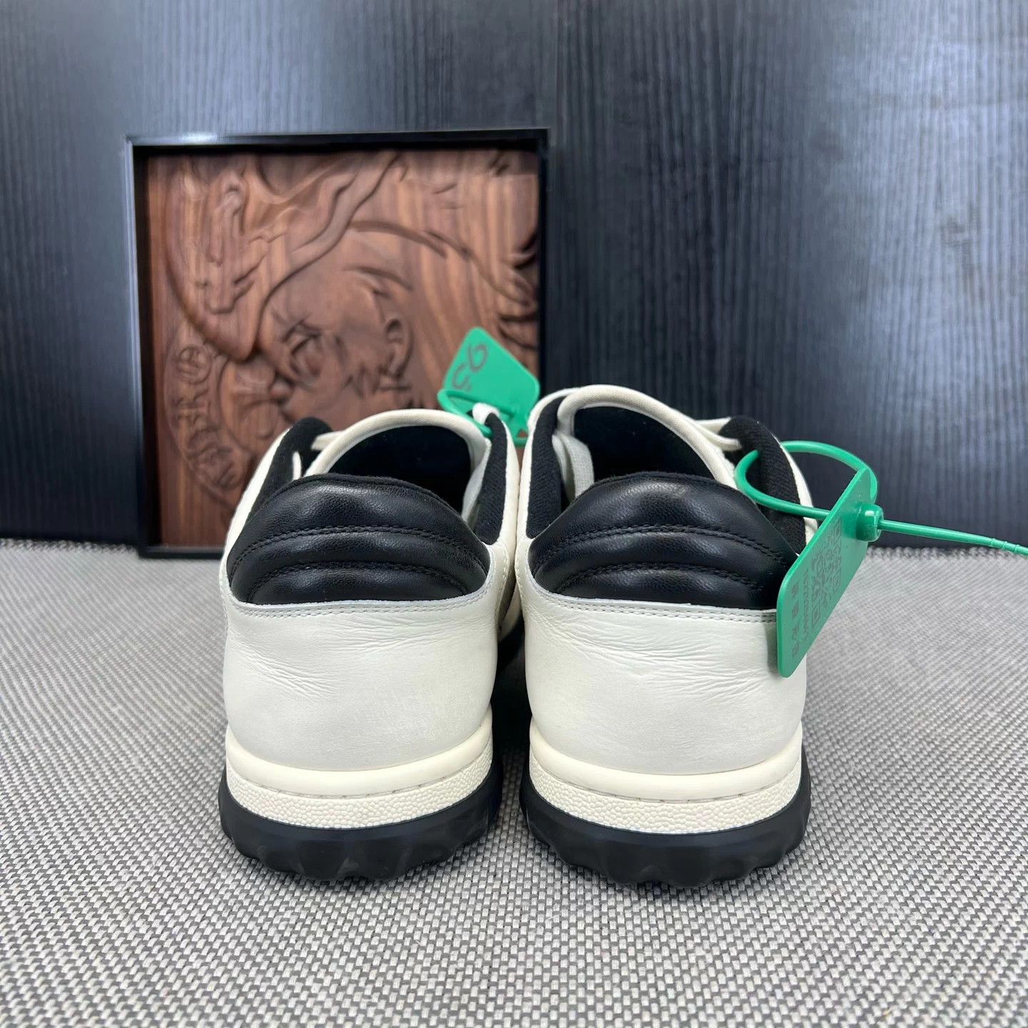 Gucci GUCCI MAC80 White Black Distressed 37 Size US 7 / IT 37 - 6 Thumbnail