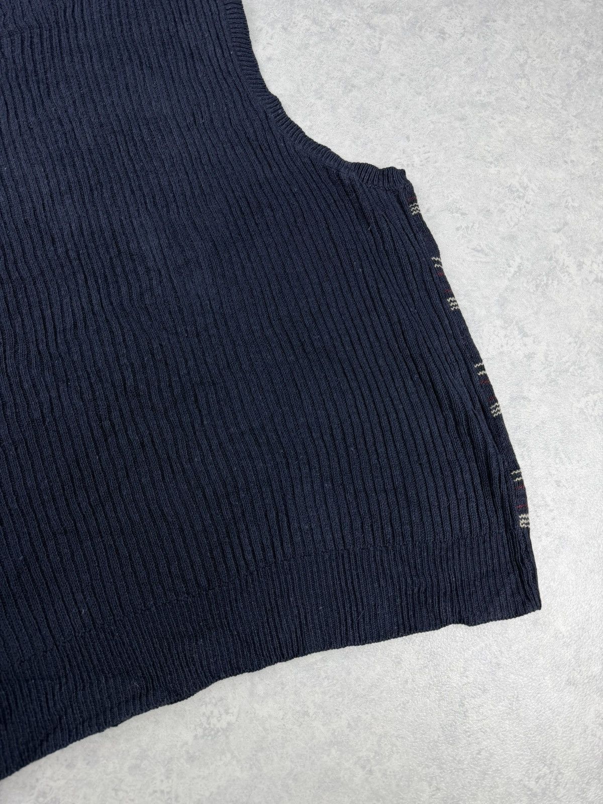 Polo Ralph Lauren Polo Ralph Lauren Plaid Knit Sweater Vest V-Neck Size XL Size US XXL / EU 58 / 5 - 9 Thumbnail
