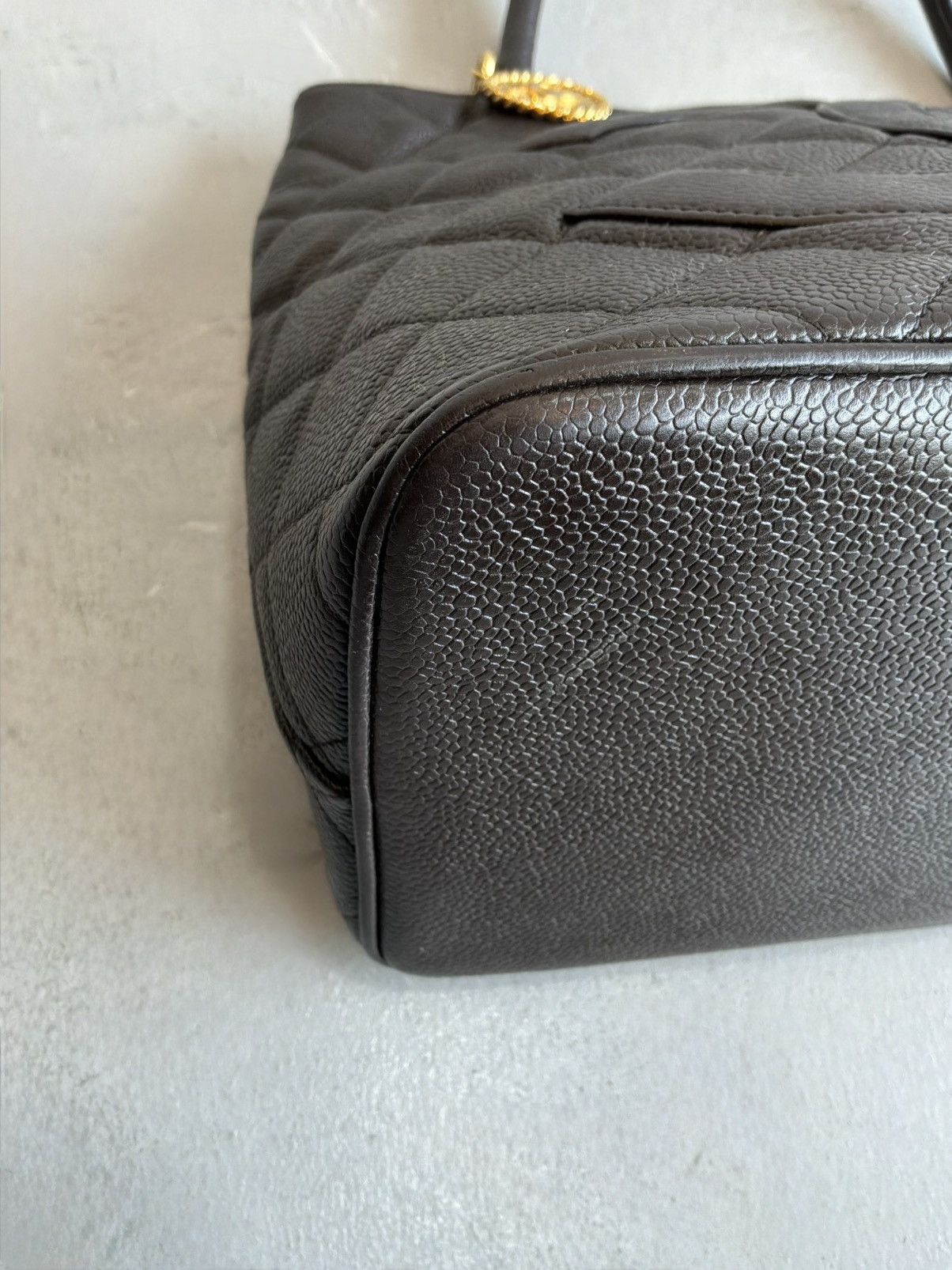 Chanel 2001 - Chanel Quilted Caviar Medallion Bag Size ONE SIZE - 13 Thumbnail