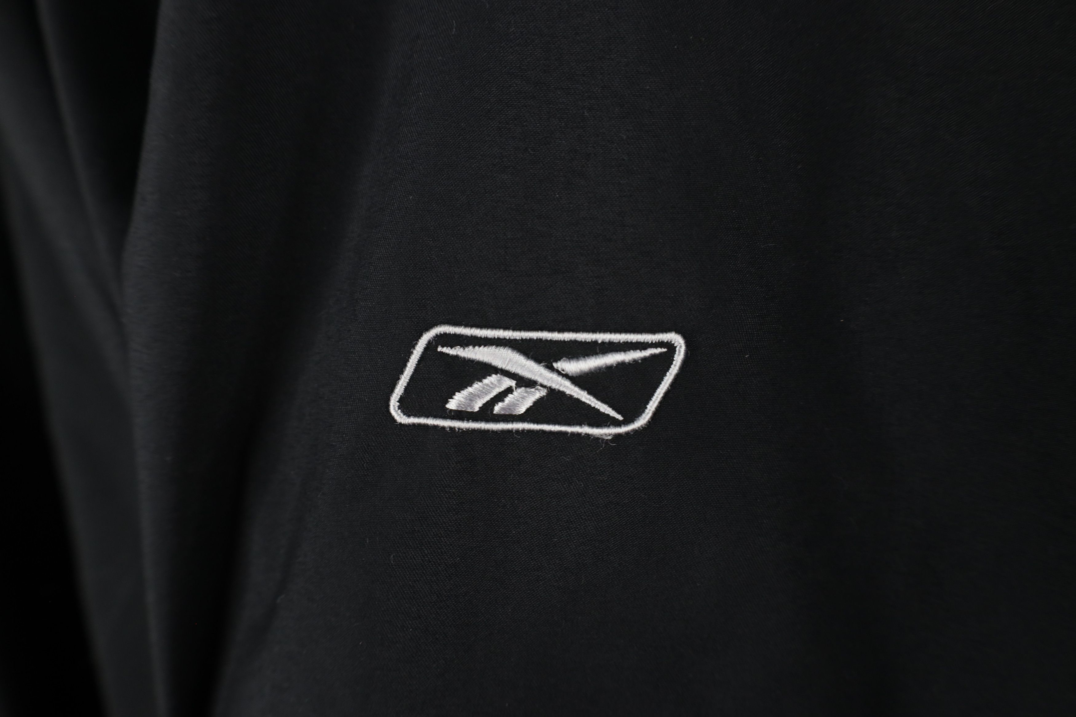 Reebok × Vintage Vintage 90s Reebok Logo Pullover Windbreaker Jacket Black Size US XL / EU 56 / 4 - 6 Thumbnail
