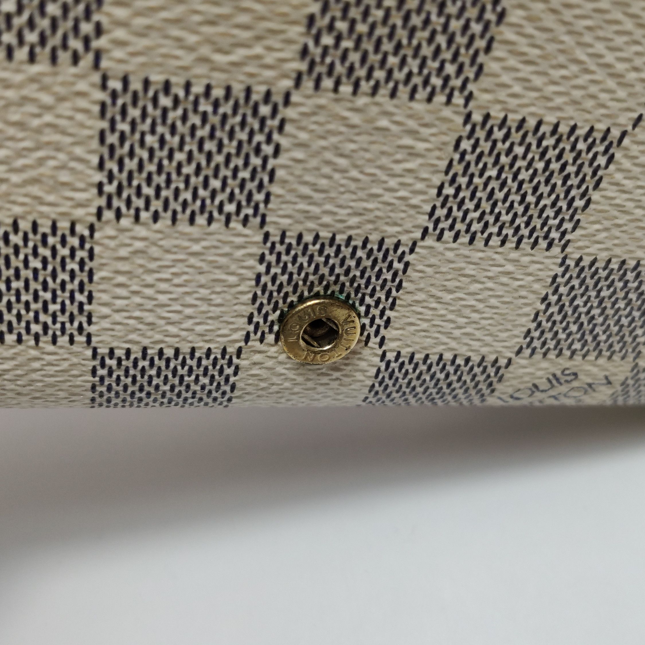 Louis Vuitton Louis Vuitton (LV) Cowhide Checkerboard Wallet -y2506 Size ONE SIZE - 4 Thumbnail