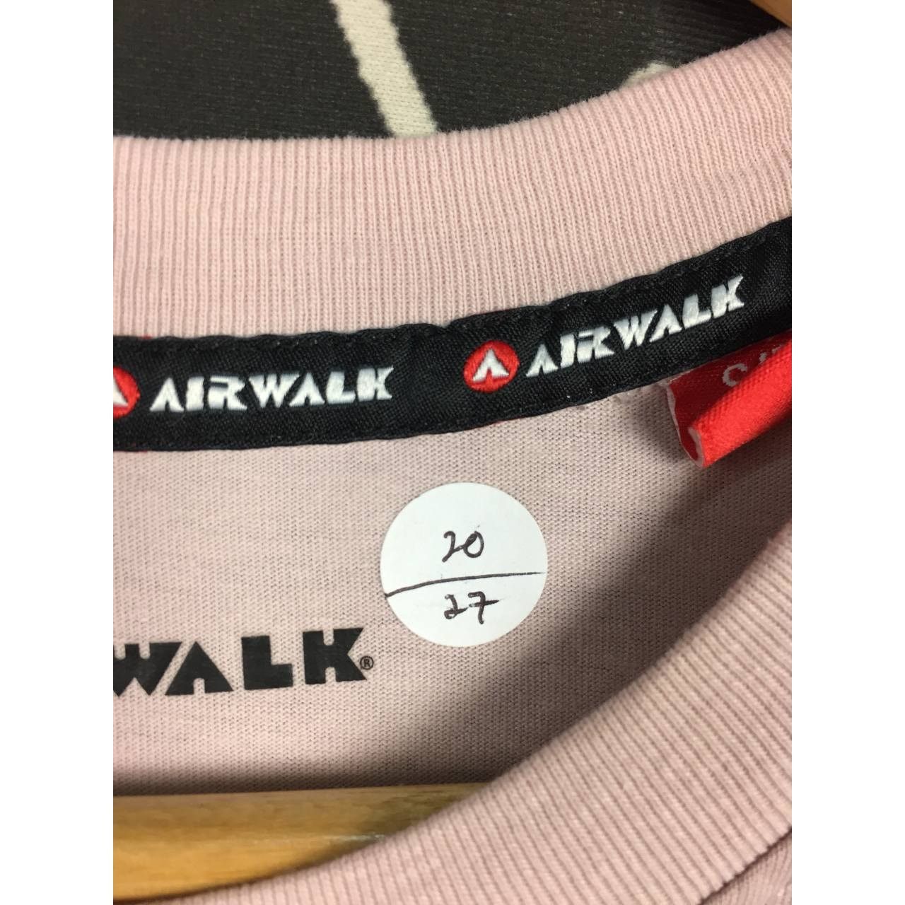 Airwalk Airwalk Skull Floral Graphic Skate Streetwear Tee Size US S / EU 44-46 / 1 - 11 Thumbnail